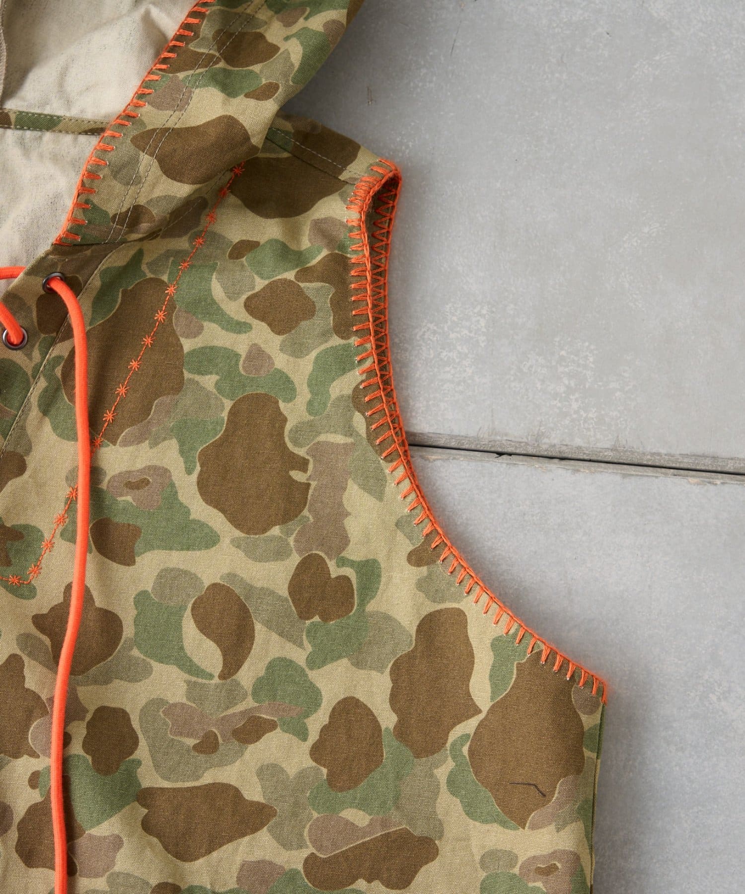 CIAOPANIC TYPY(チャオパニックティピー) 【SOUNDS GOOOOD】カモ柄ハンドステッチフードベスト