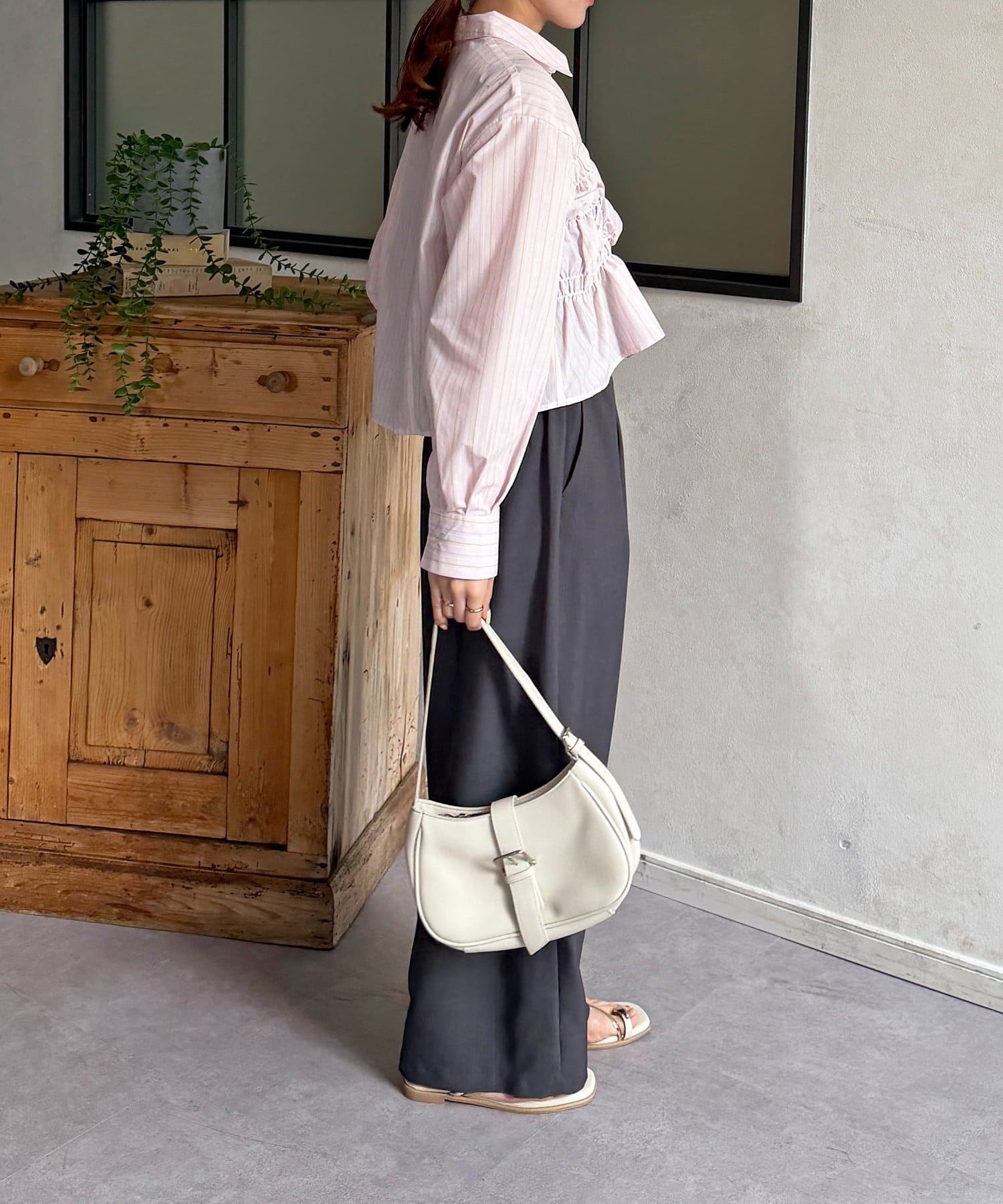 Thevon.(ゼヴォン) シャーリングショートシャツ