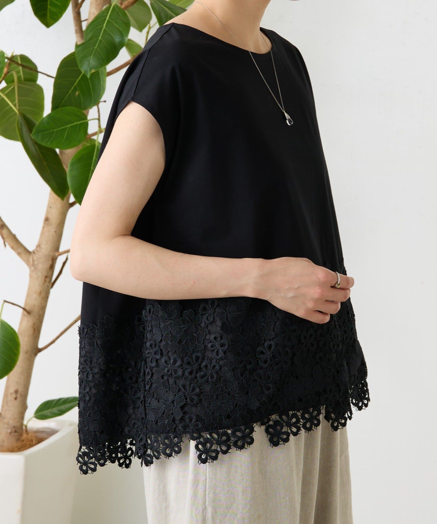 BEARDSLEY(ビアズリー) 《2/22(日)12：00予約開始》裾レースフレンチカットソー