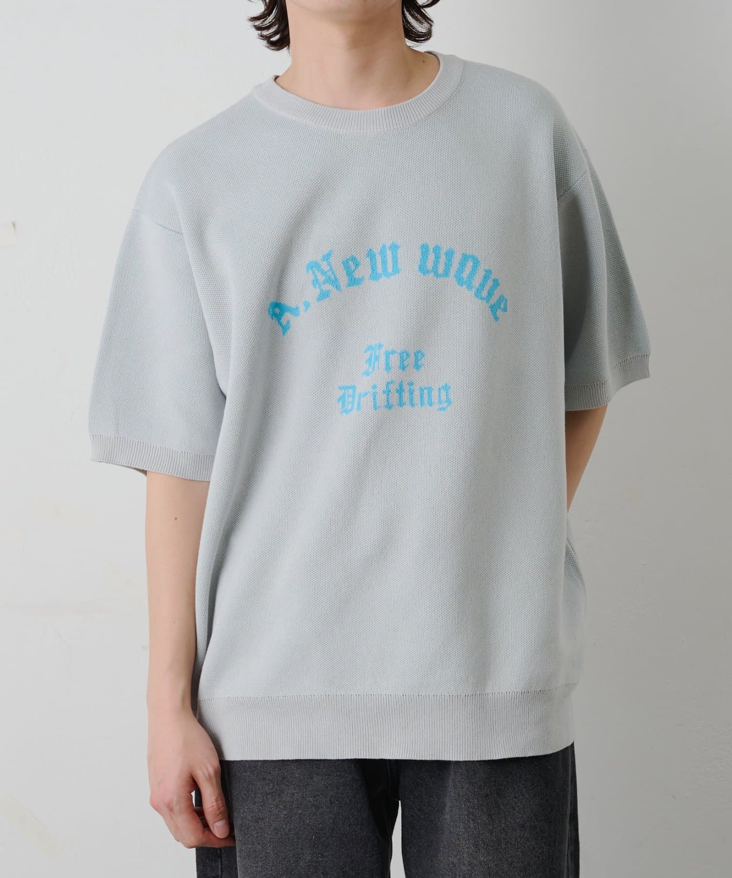 COLONY 2139(コロニー トゥーワンスリーナイン) アーチロゴ半袖ジャガードニット