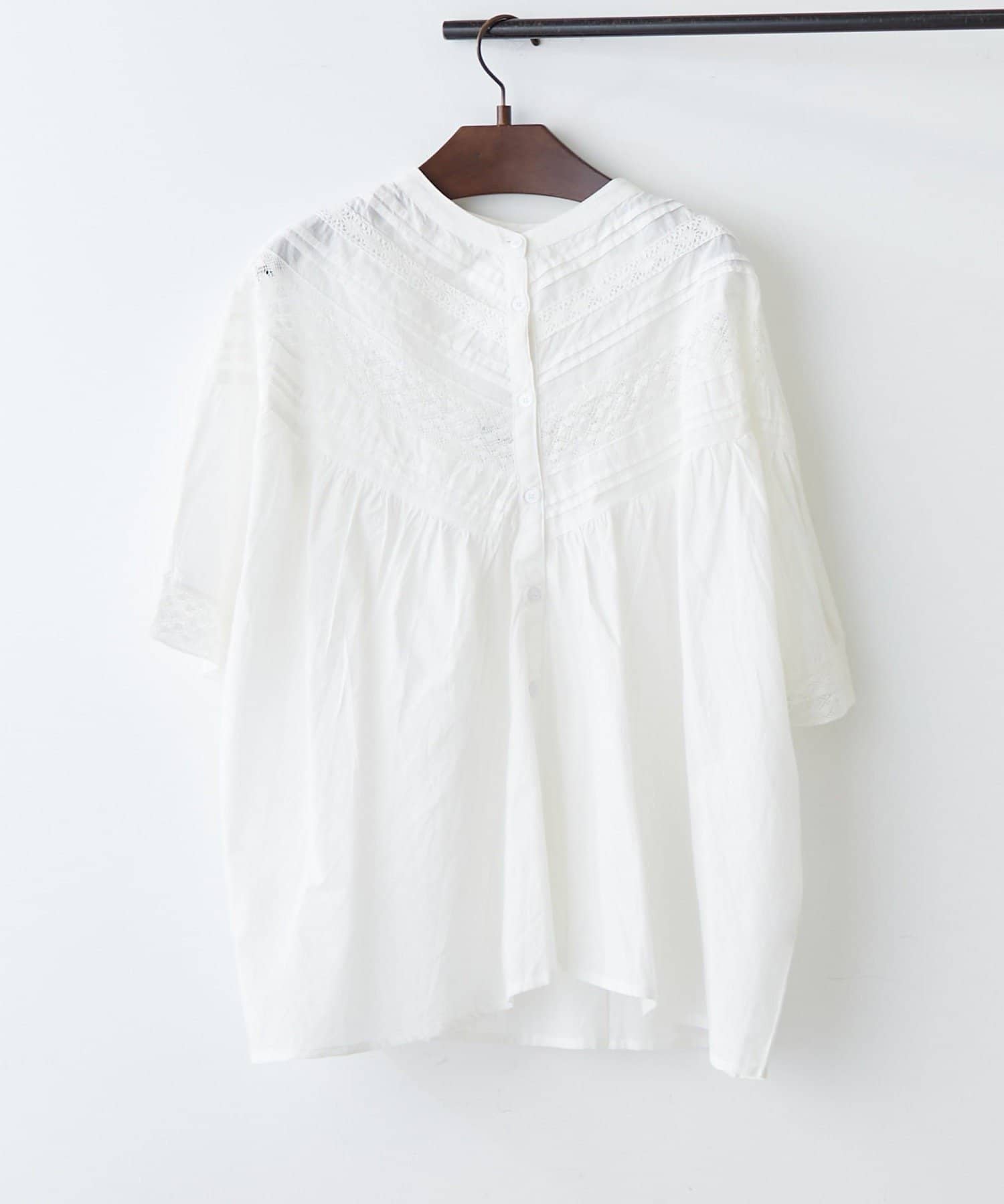 Remind me and forever(リマインドミーアンドフォーエバー) 【NAO】【India Series】ピンタックレース前釦ブラウス