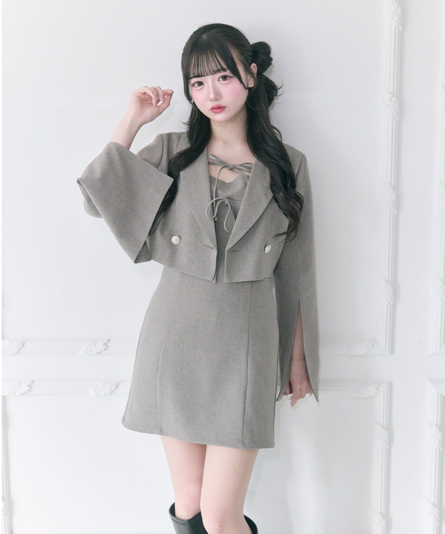 Belle Charme(ベルシャルム) Sleeve Slit Short Tailored Jacket
