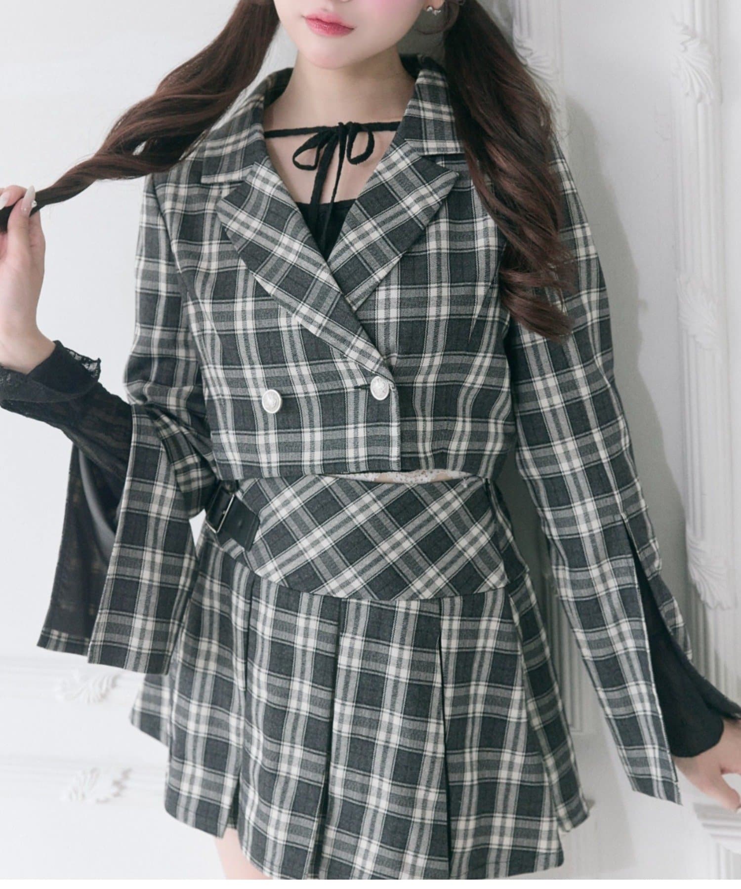 Belle Charme(ベルシャルム) Sleeve Slit Short Tailored Jacket