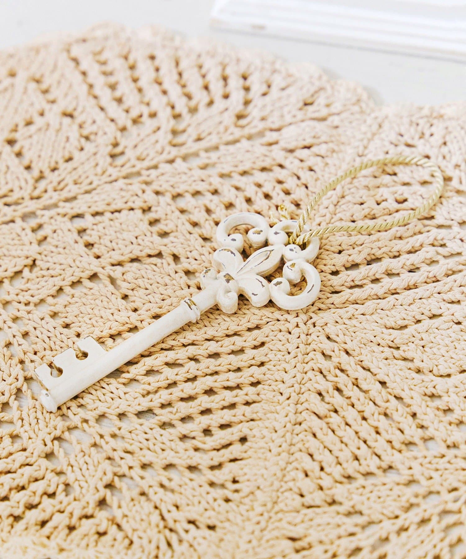 salut!(サリュ) キーオブジェフルール／choupinet