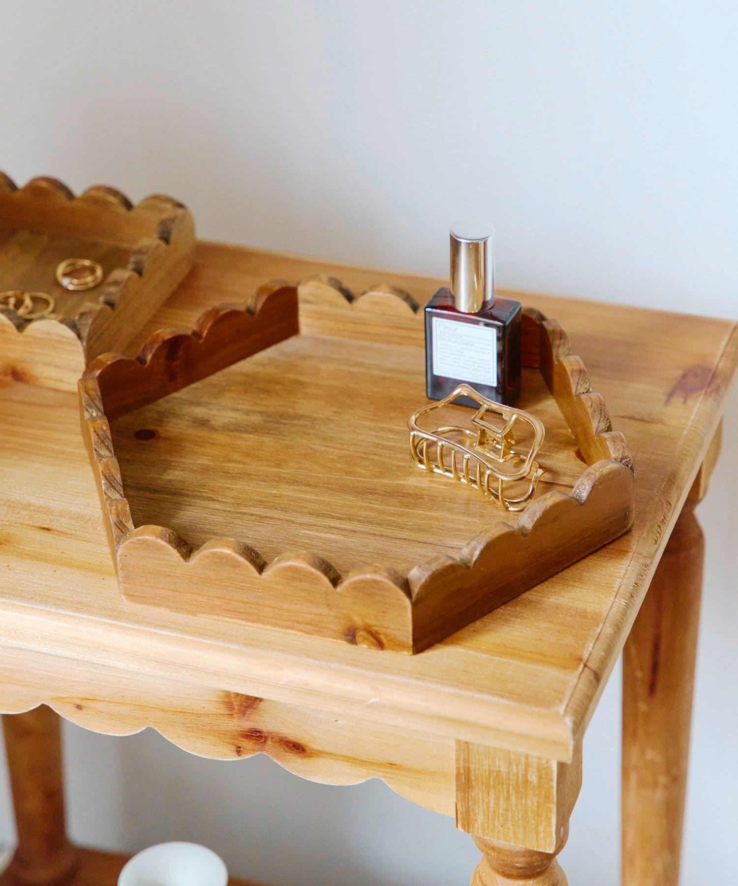 salut!(サリュ) スカラップトレイヘキサゴン