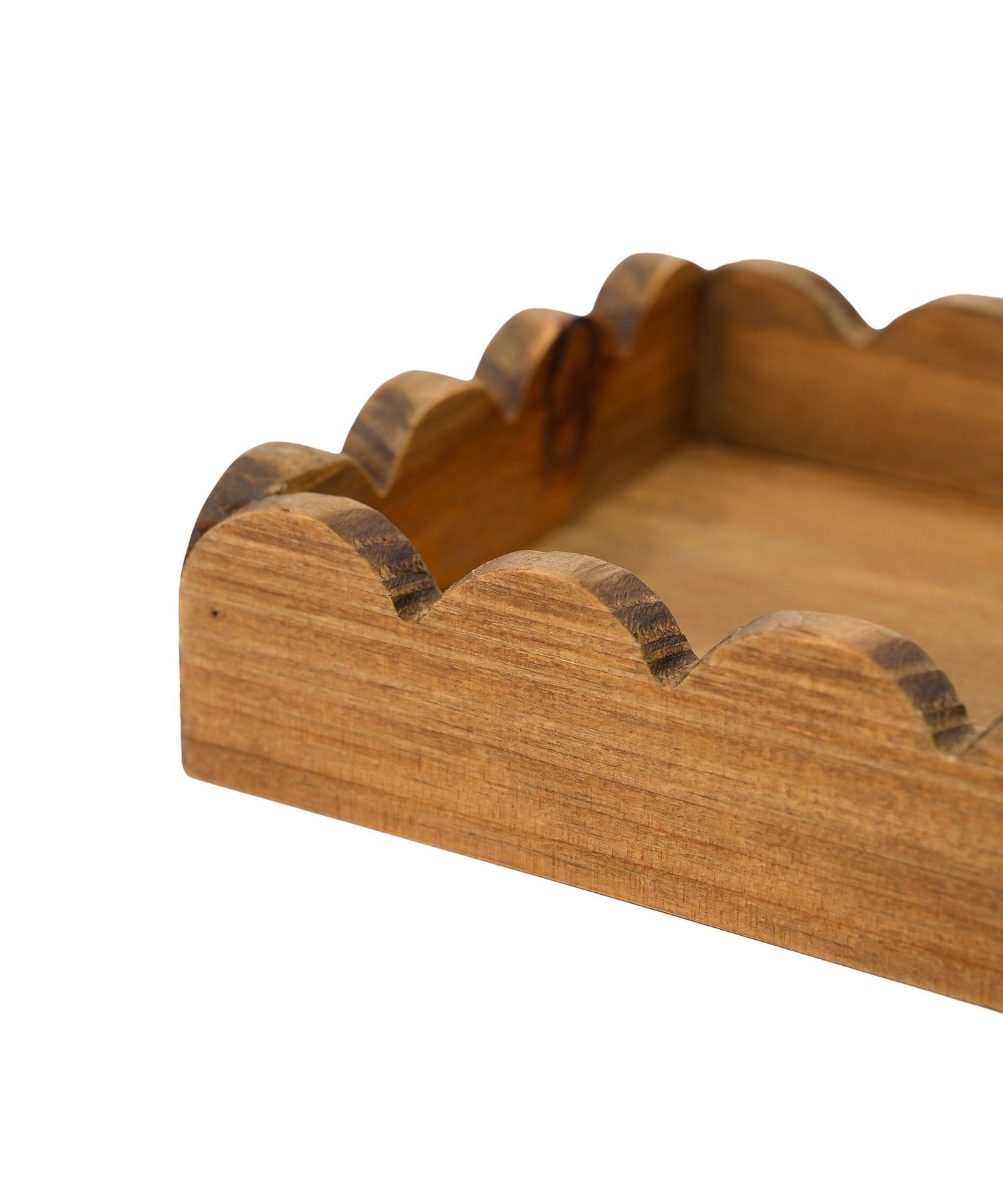 salut!(サリュ) スカラップトレイスクエア