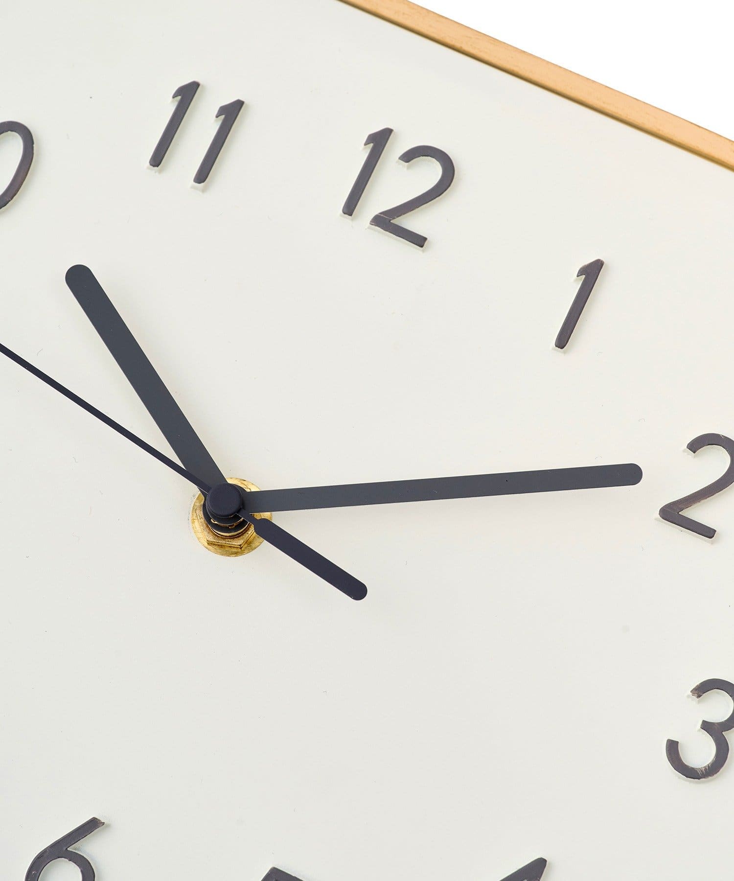 salut!(サリュ) エンボスオーバルウォールクロック