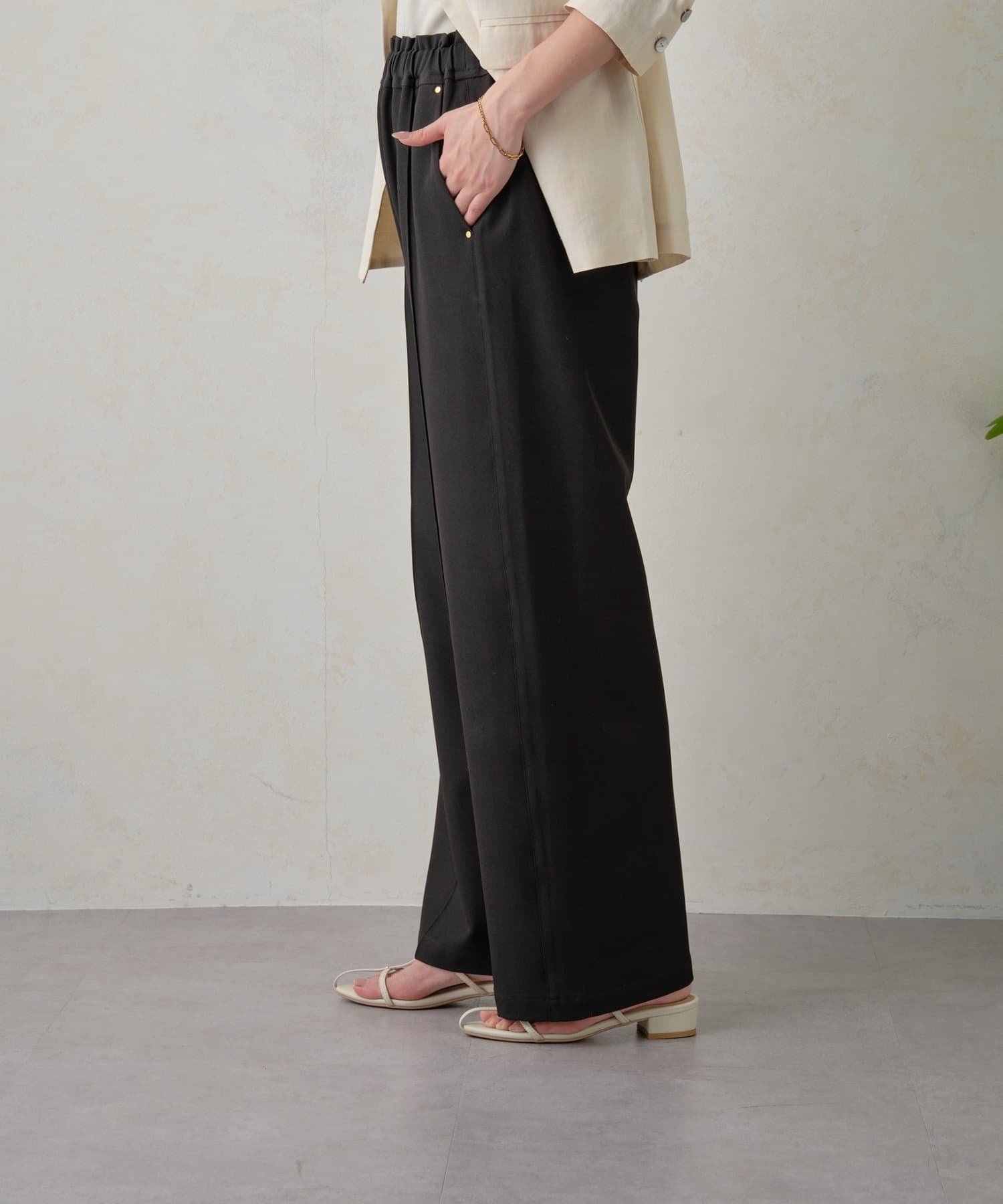 Jena　espace merveilleux(ジェナ　エスパスメルヴェイユ) 　【高身長パンツ】スタッズポケットイージーパンツ