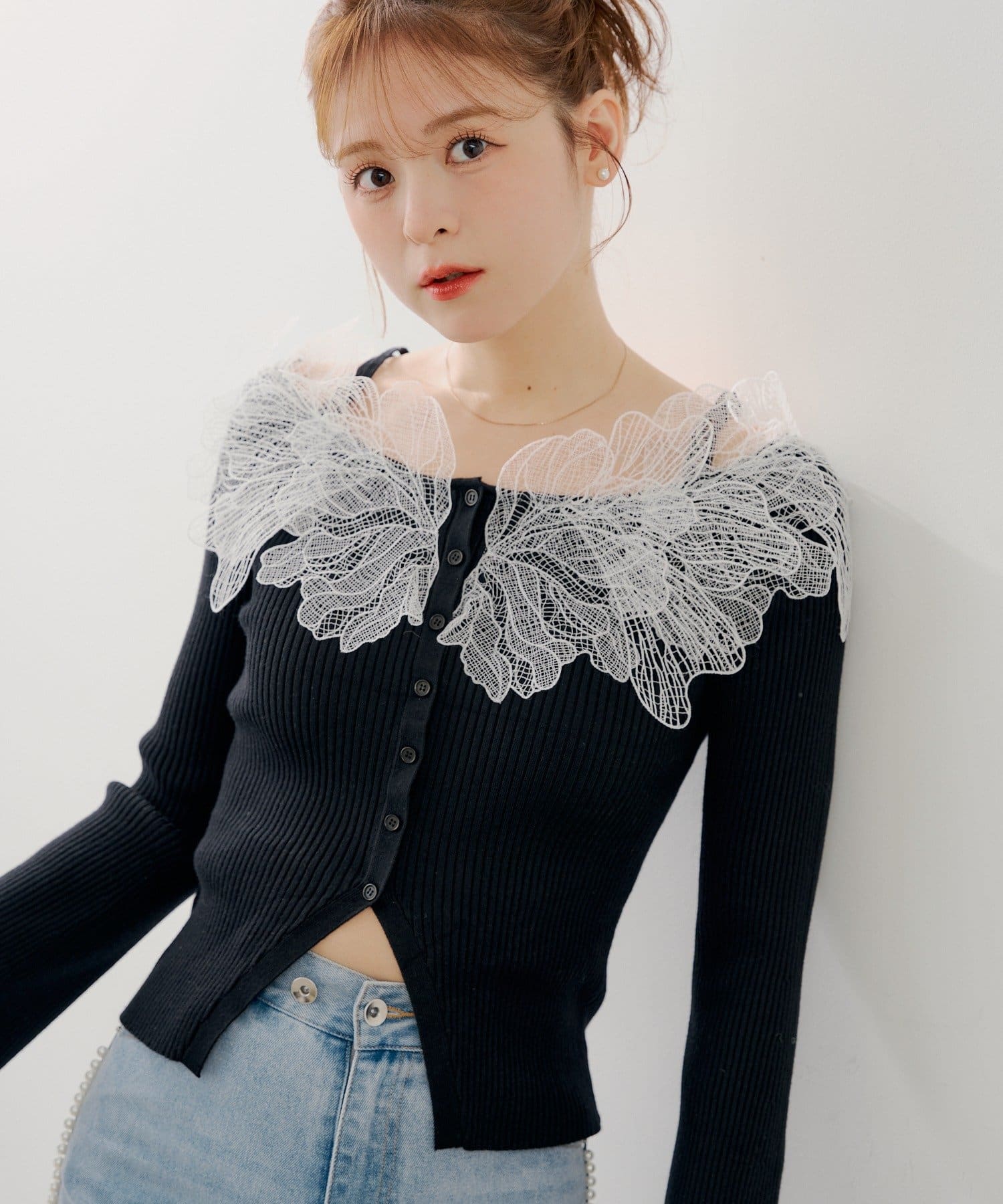 Chico(チコ) 【SALON by Chico】フラワーレースオフショルリブデザインニット