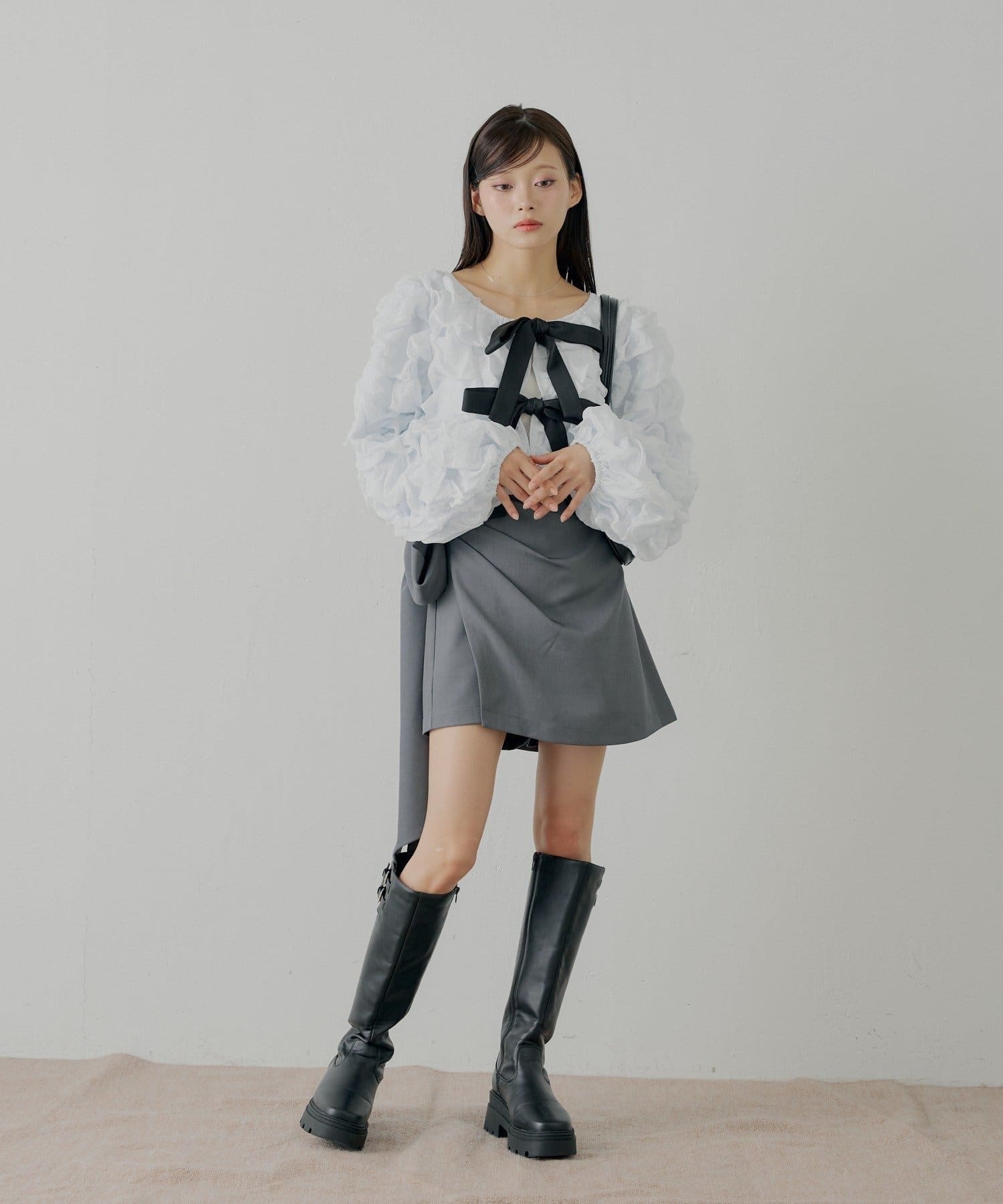 Chico(チコ) 【SALON by Chico】前後2wayフロントリボンポコポコブラウス