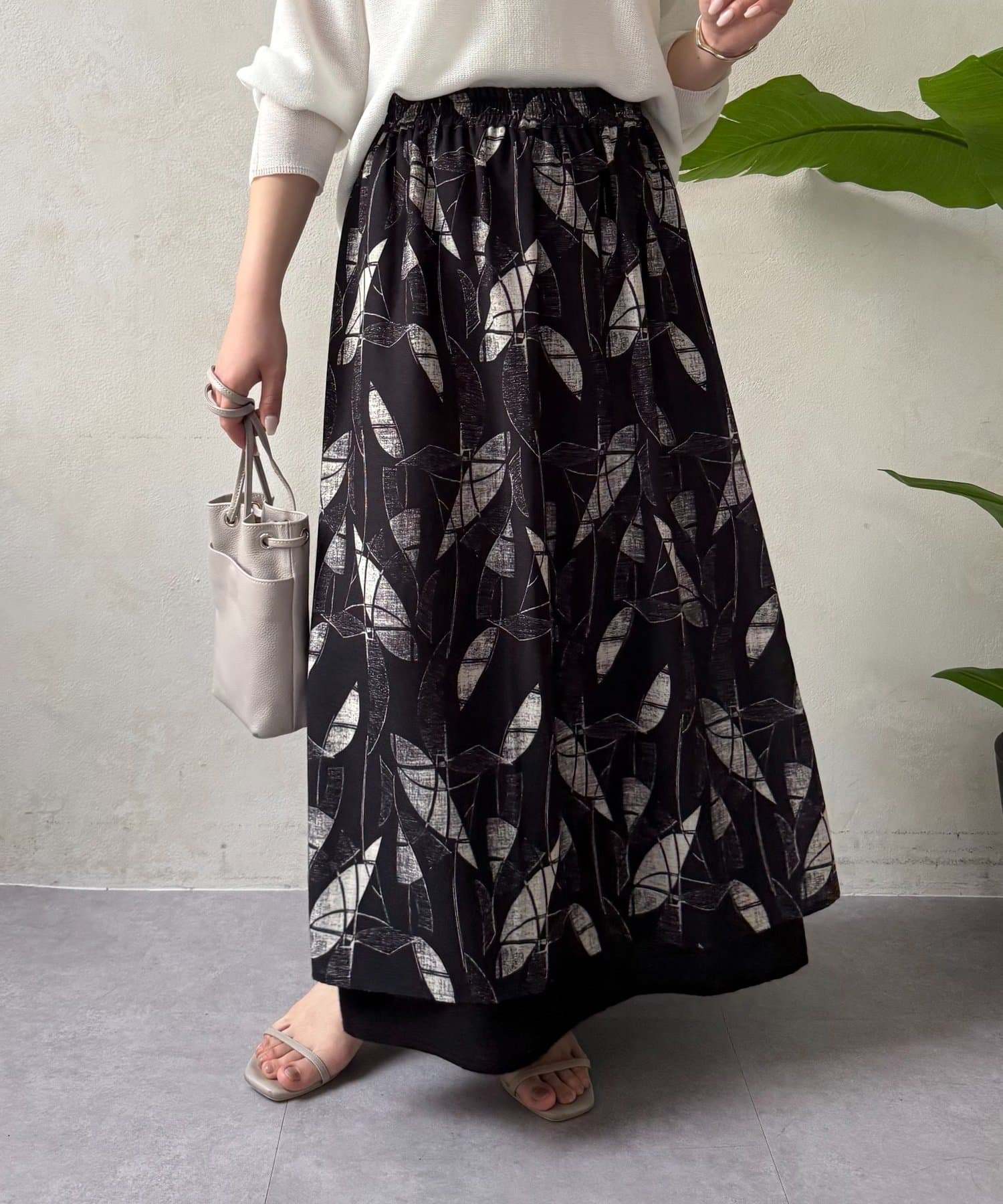 Jena　espace merveilleux(ジェナ　エスパスメルヴェイユ) リバーシブルリーフスカート