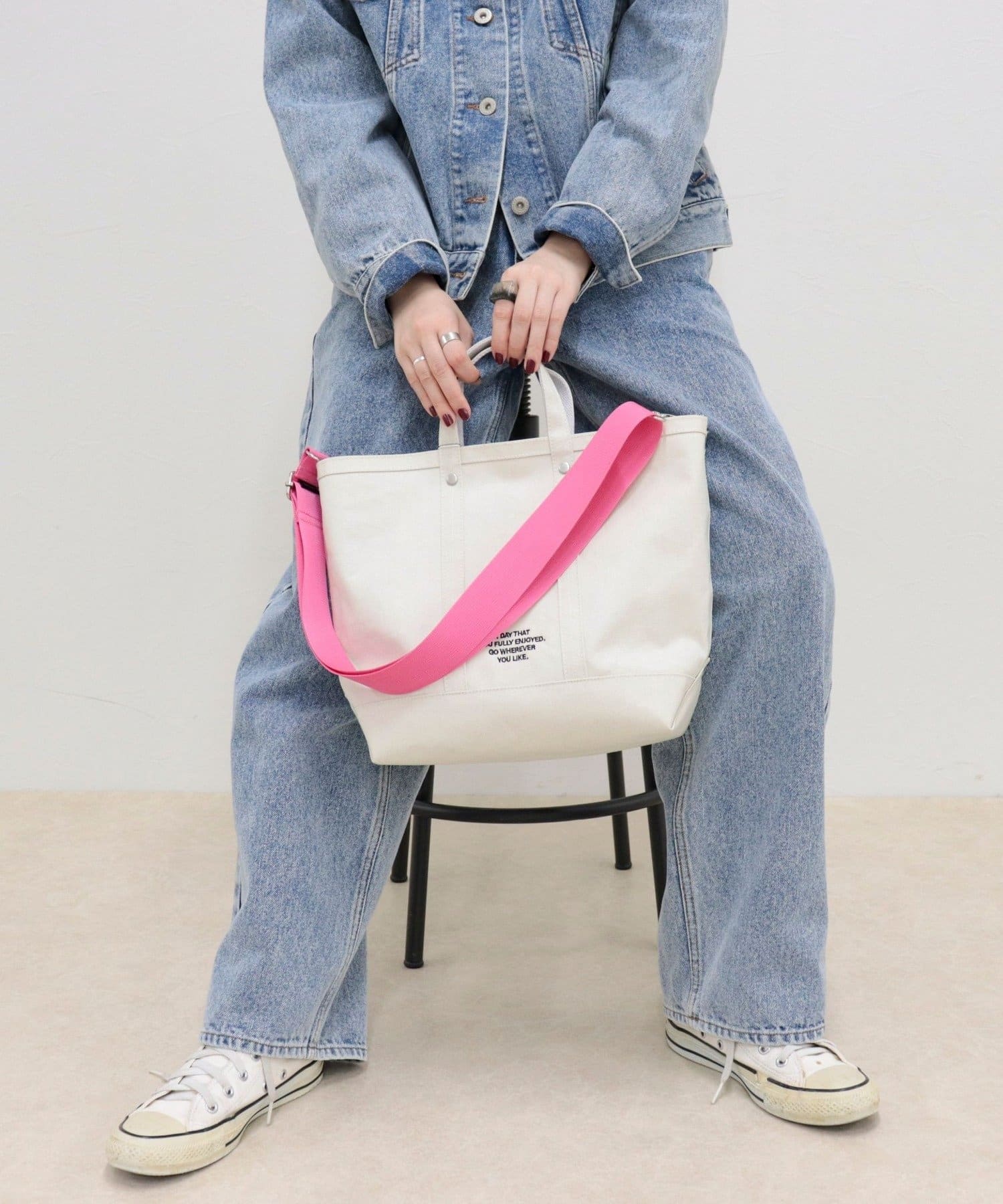 FREDY & GLOSTER(フレディ アンド グロスター) 軽量ラミネート加工トートバッグ