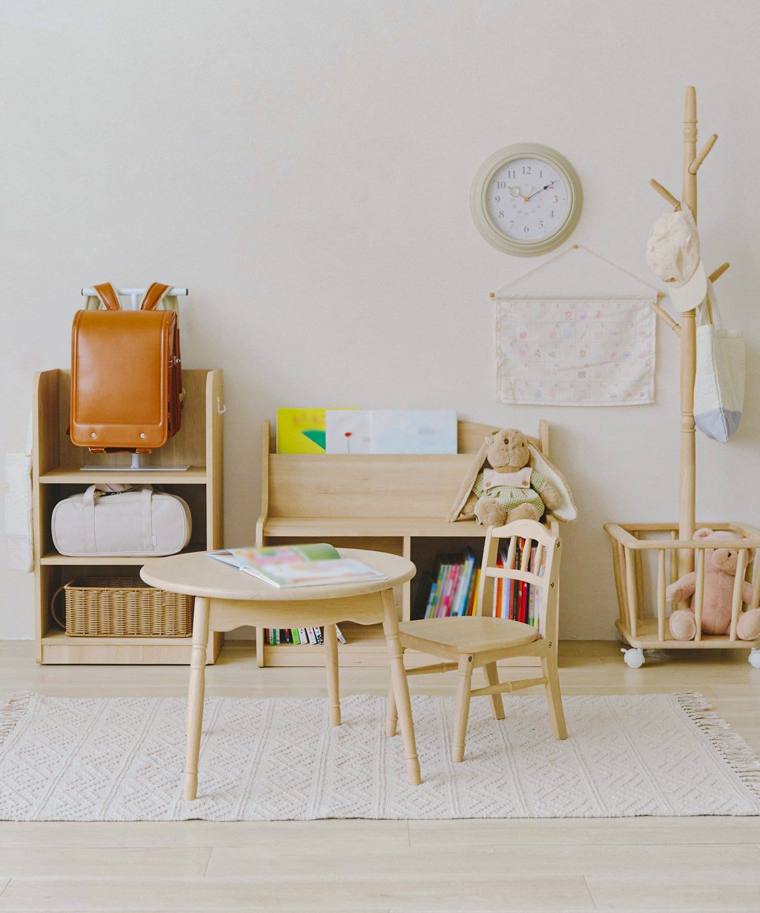 salut!(サリュ) ひらがなタペストリー／こども部屋