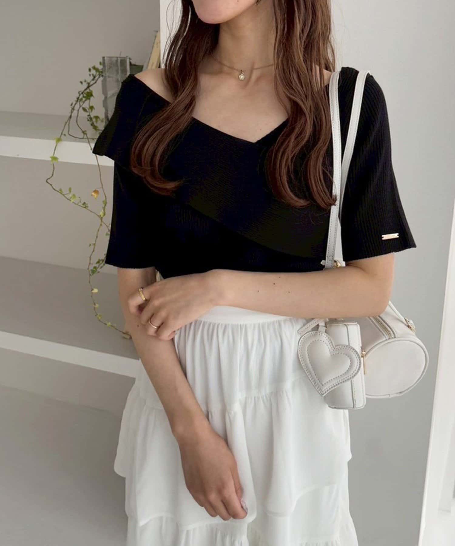 NICE CLAUP / OLIVE des OLIVE OUTLET(ナイスクラップ  / オリーブ デ オリーブ アウトレット) 【one after another】オフショル半袖ニット