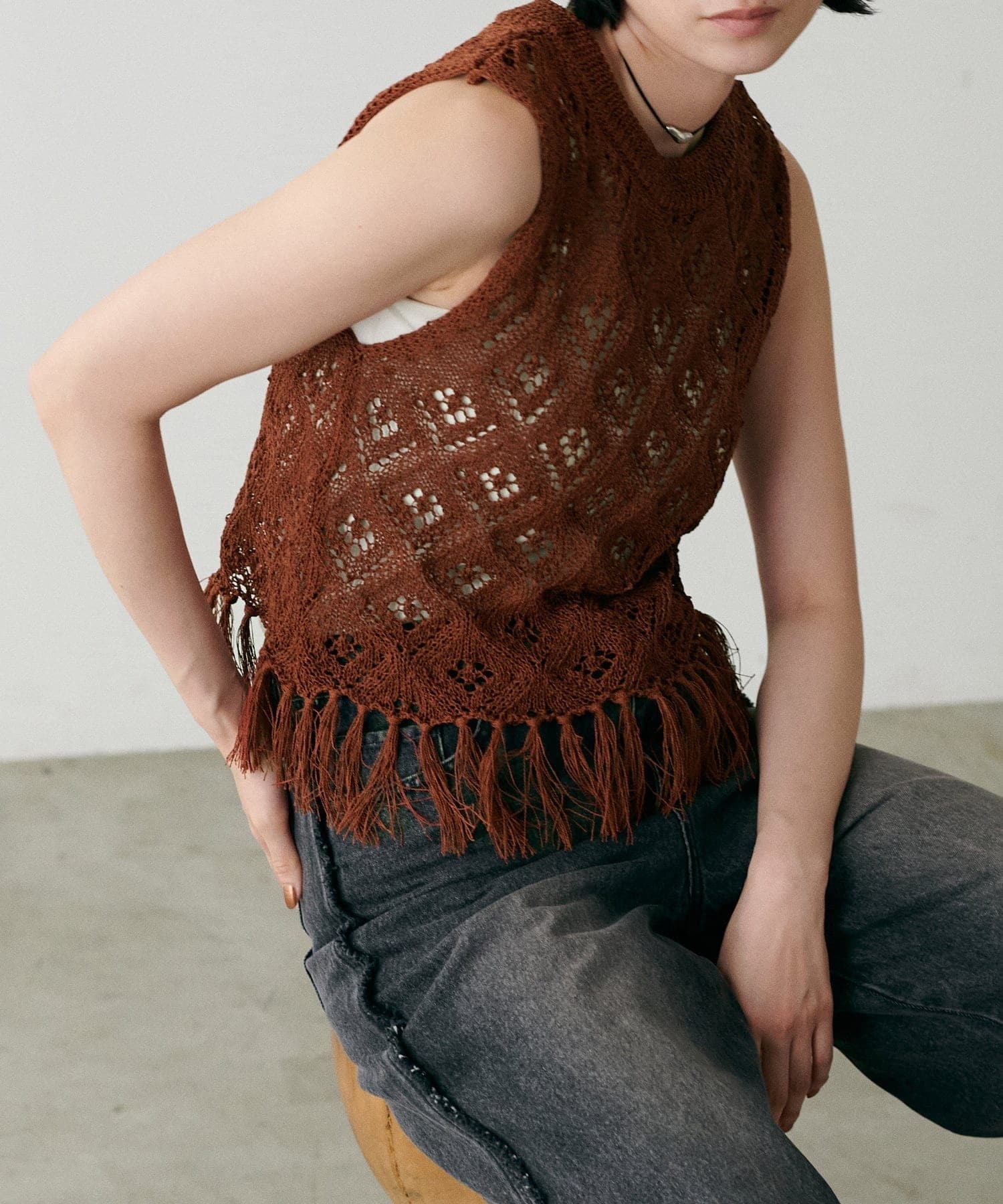 NICE CLAUP / OLIVE des OLIVE OUTLET(ナイスクラップ  / オリーブ デ オリーブ アウトレット) 【LARUTA】ダイヤ透かし柄フリンジベスト