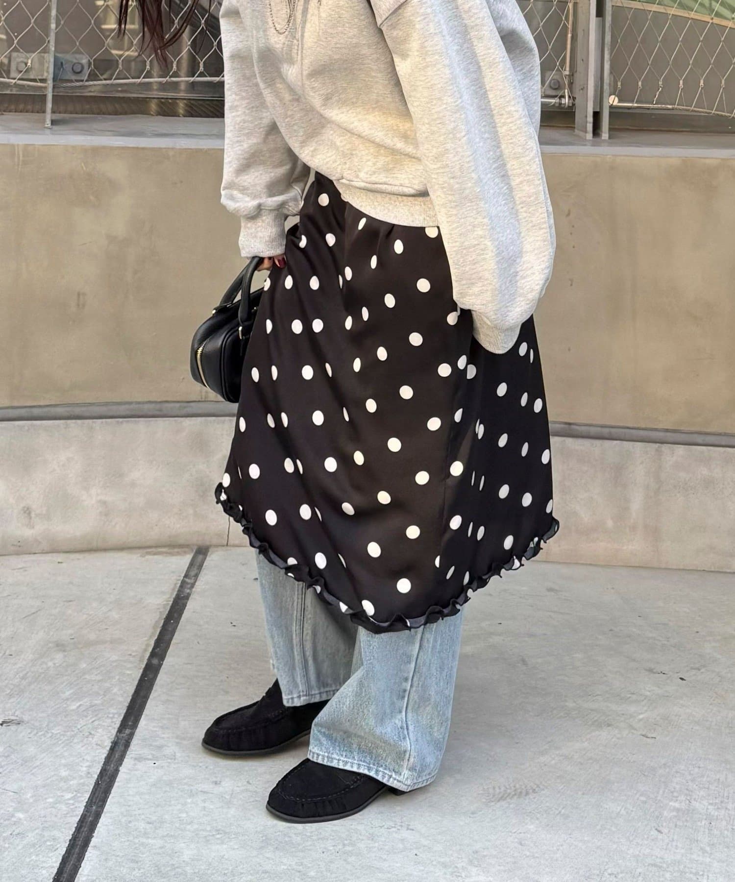 FREDY & GLOSTER(フレディ アンド グロスター) サテンドットミディスカート