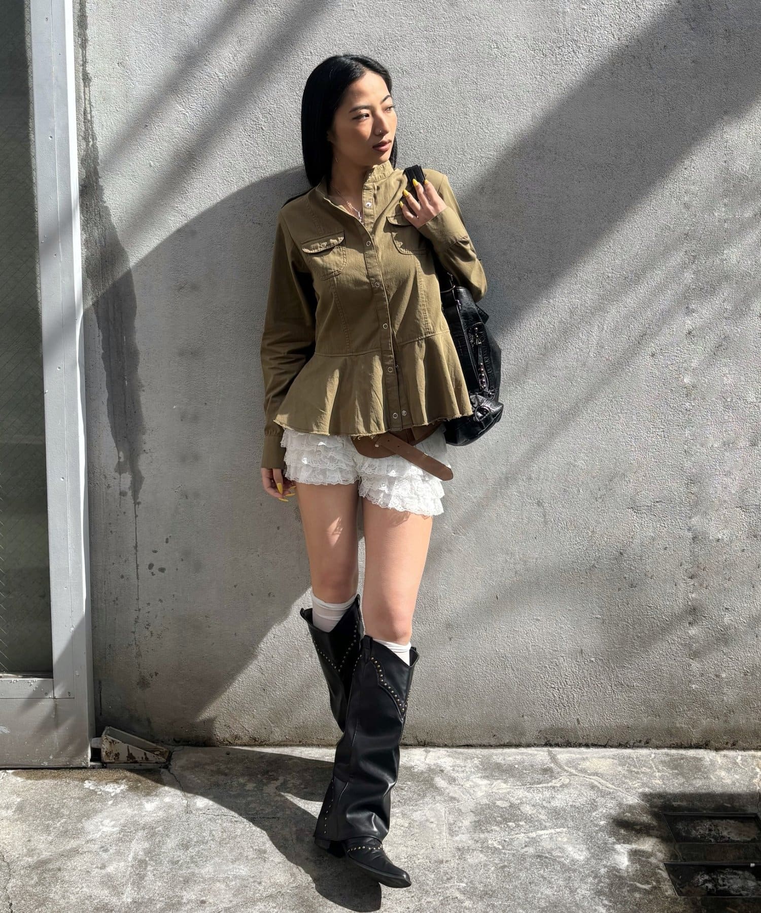 WHO’S WHO gallery(フーズフーギャラリー) ミリタリーペプラムブラウス