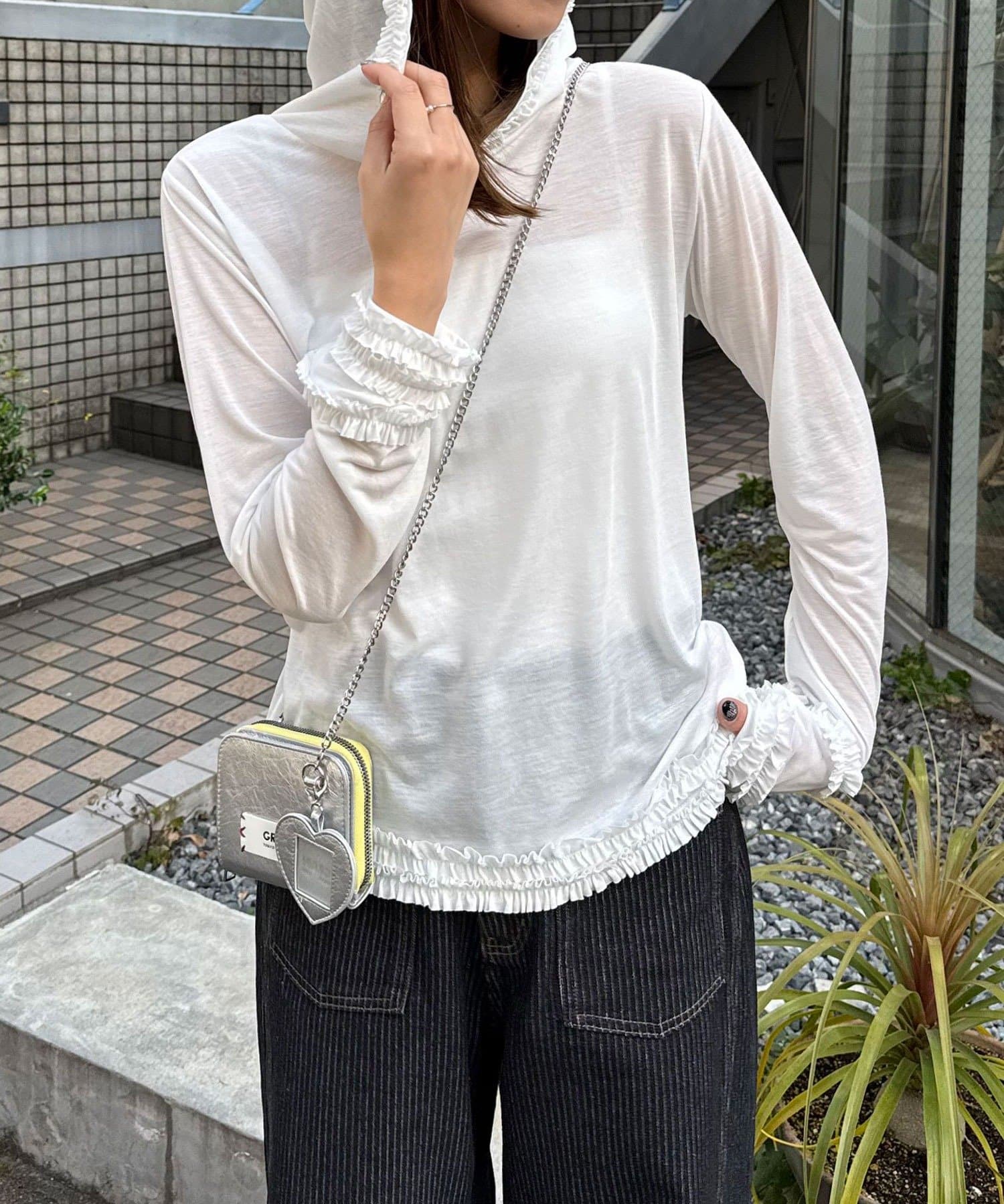 CIAOPANIC(チャオパニック) シアーフリルフーディートップス