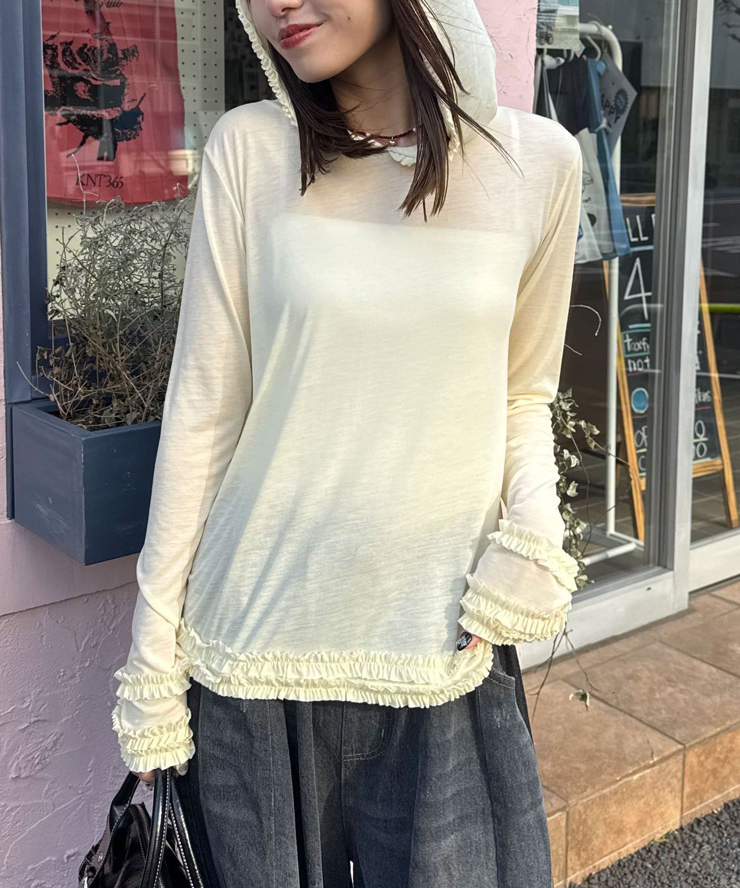 CIAOPANIC(チャオパニック) シアーフリルフーディートップス