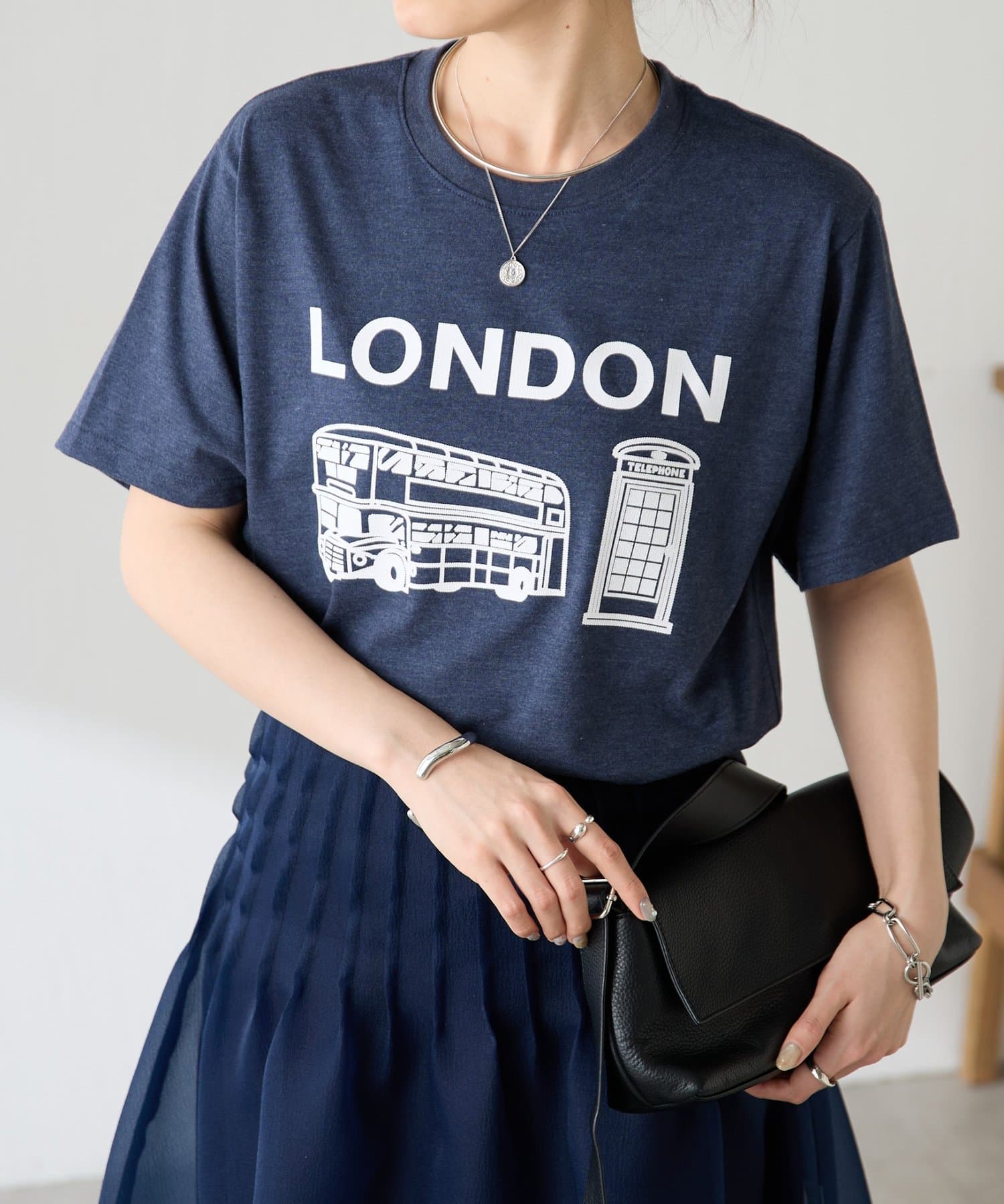 COLLAGE GALLARDAGALANTE(コラージュ ガリャルダガランテ) 【AMOU/アムー】ロンドンロゴTシャツ