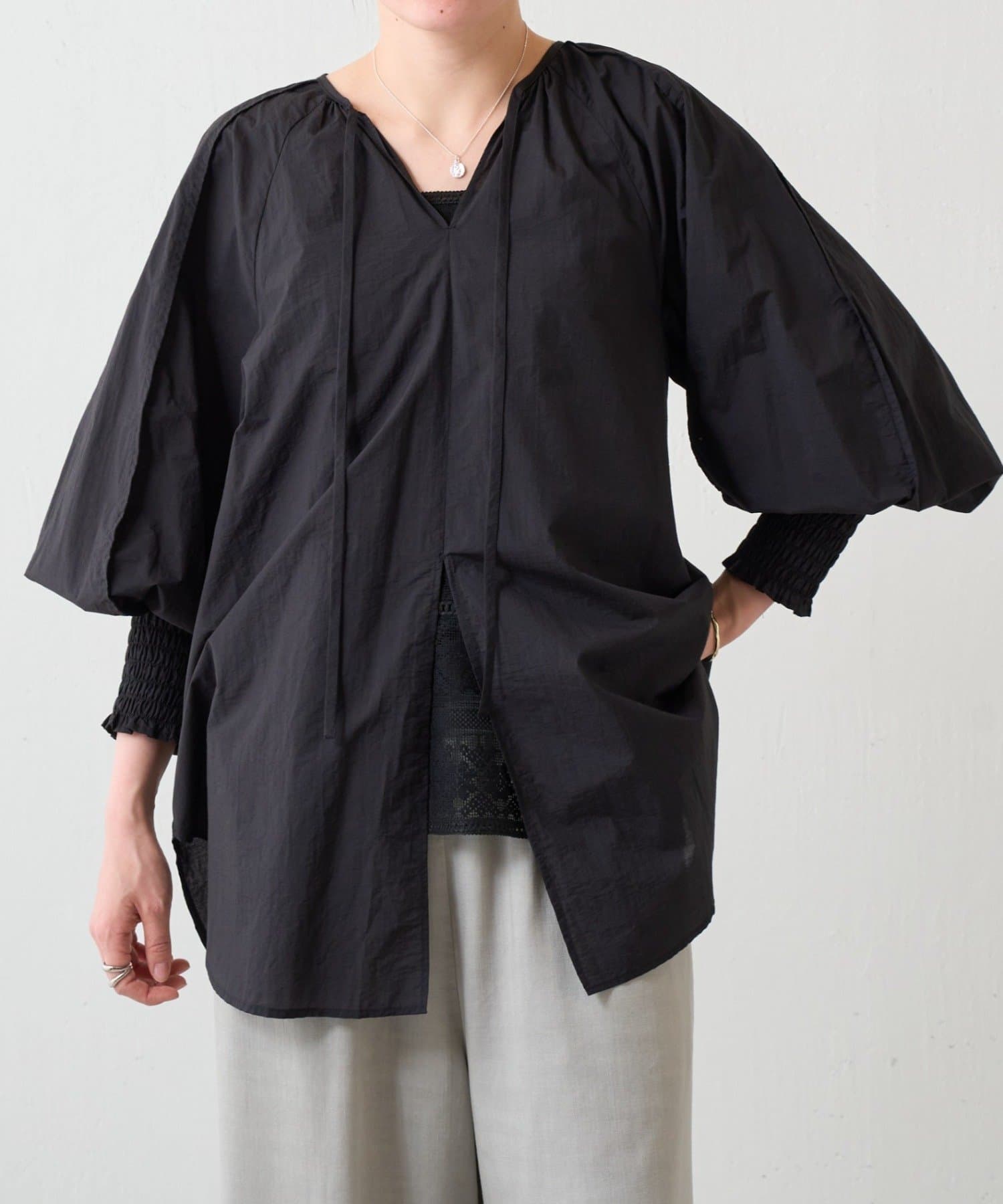 BEARDSLEY(ビアズリー) 《2/12(木)12:00予約開始》シアーブラウス