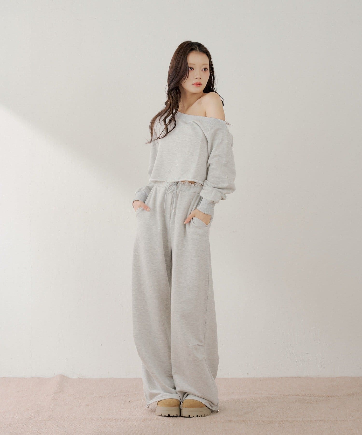 Chico(チコ) 【3/12(木) 0:00～予約開始】ワンショルルーズスウェット