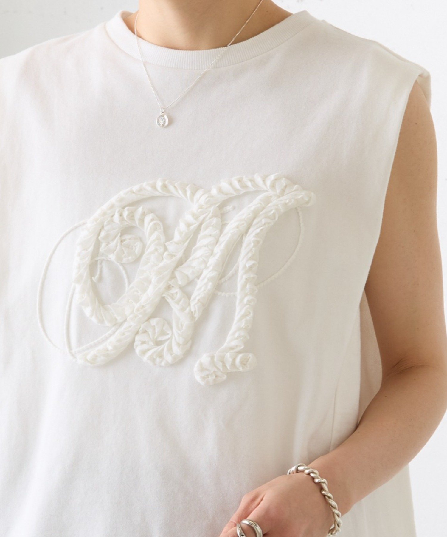 BEARDSLEY(ビアズリー) 《2/12(木)12:00予約開始》BA刺繍カットソー