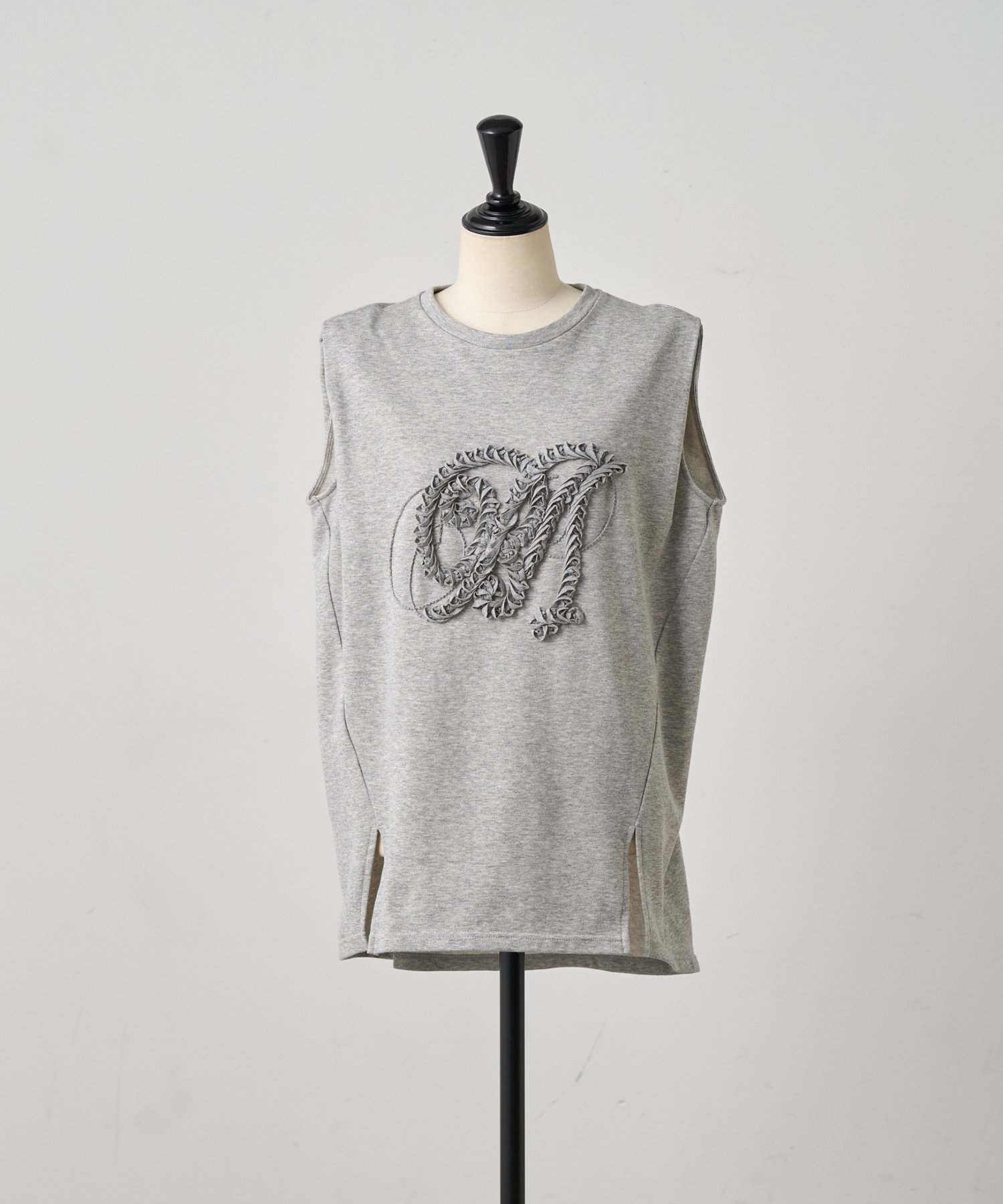 BEARDSLEY(ビアズリー) 《2/12(木)12:00予約開始》BA刺繍カットソー