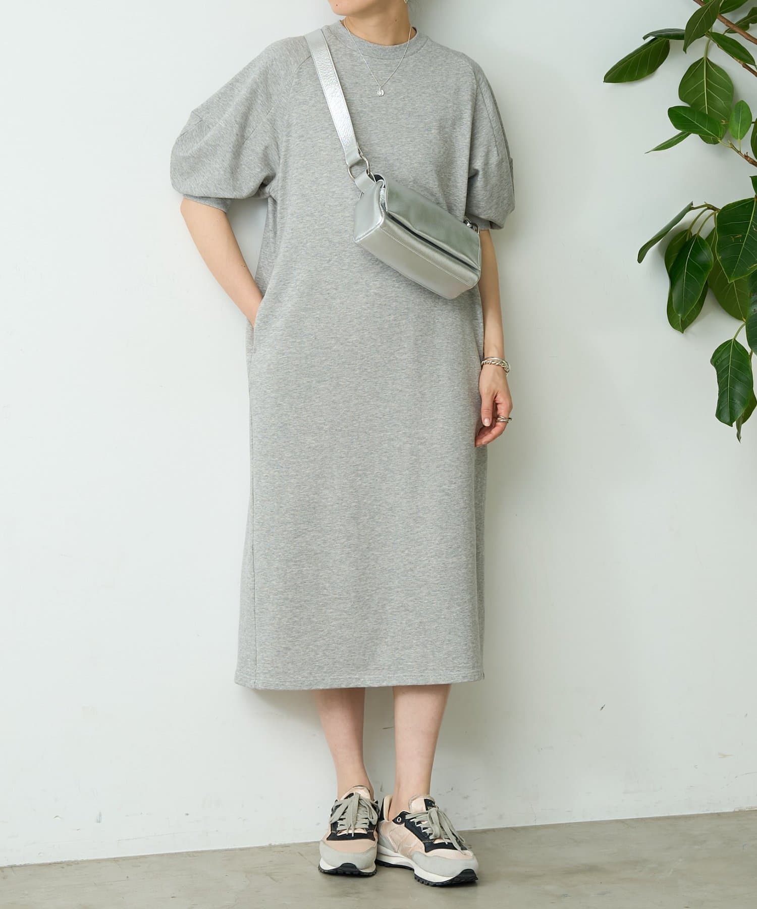 BEARDSLEY(ビアズリー) 《2/12(木)12:00予約開始》ランタンスリーブウラケワンピース