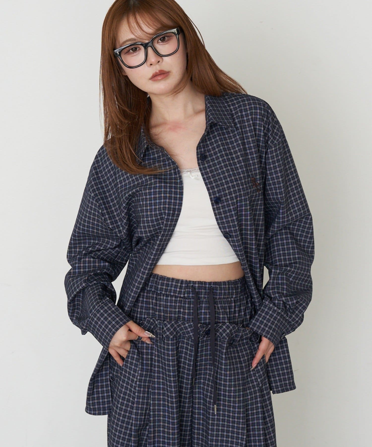 RAY CASSIN(レイカズン) 【SET UPで着られる！】オーバーサイズ胸刺繡チェックシャツ