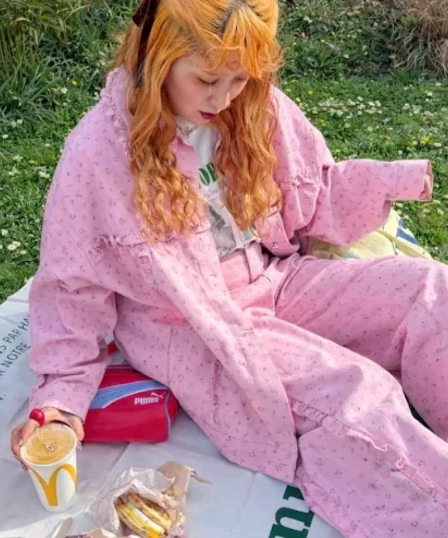 w closet(ダブルクローゼット) 【2月12日予約受付開始！あみこ企画第4弾♪】Am花柄フリルジャケット