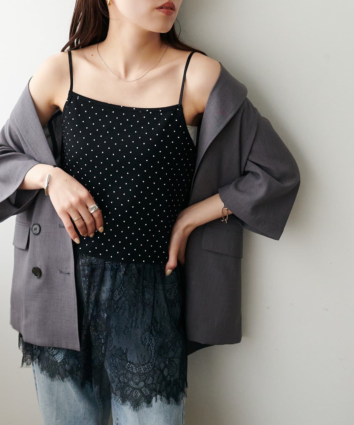 DISCOAT(ディスコート) 【新柄登場！/+1で即着映え!】裾レース切替キャミソール