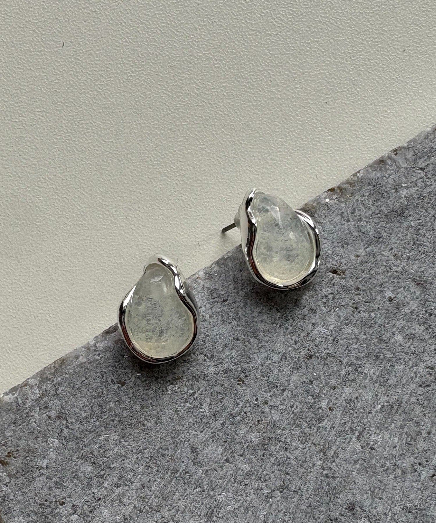 CAPRICIEUX LE'MAGE(カプリシュレマージュ) 〈GOLDY/ゴールディ〉ニュアンスクリアピアス