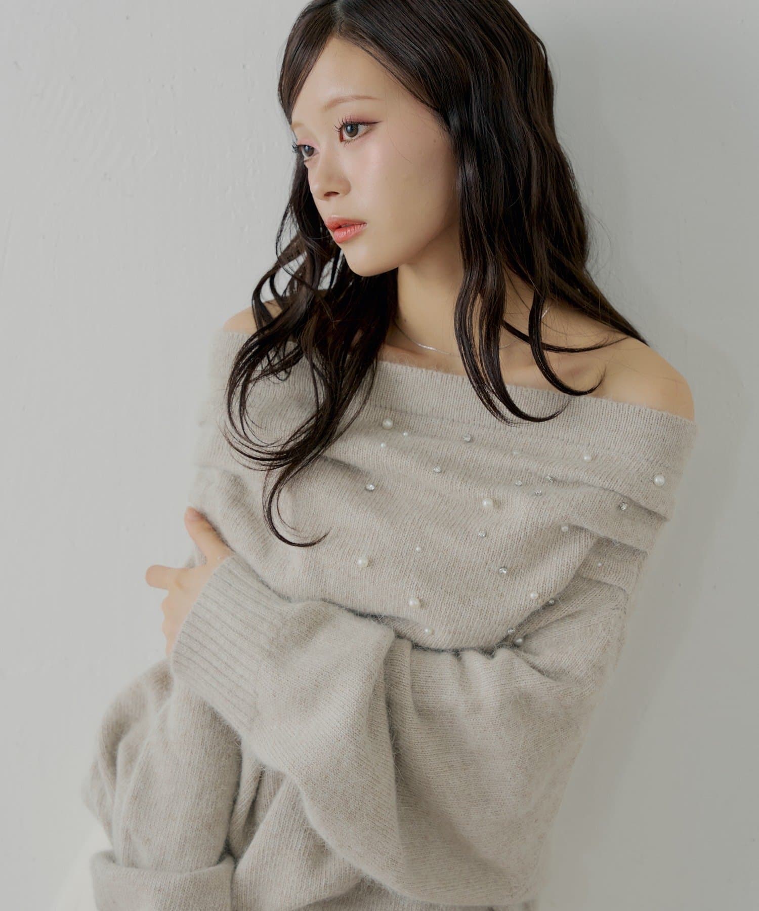 OUTLET(アウトレット) 【Chico】ビジュー付きアンゴラオフショルニット