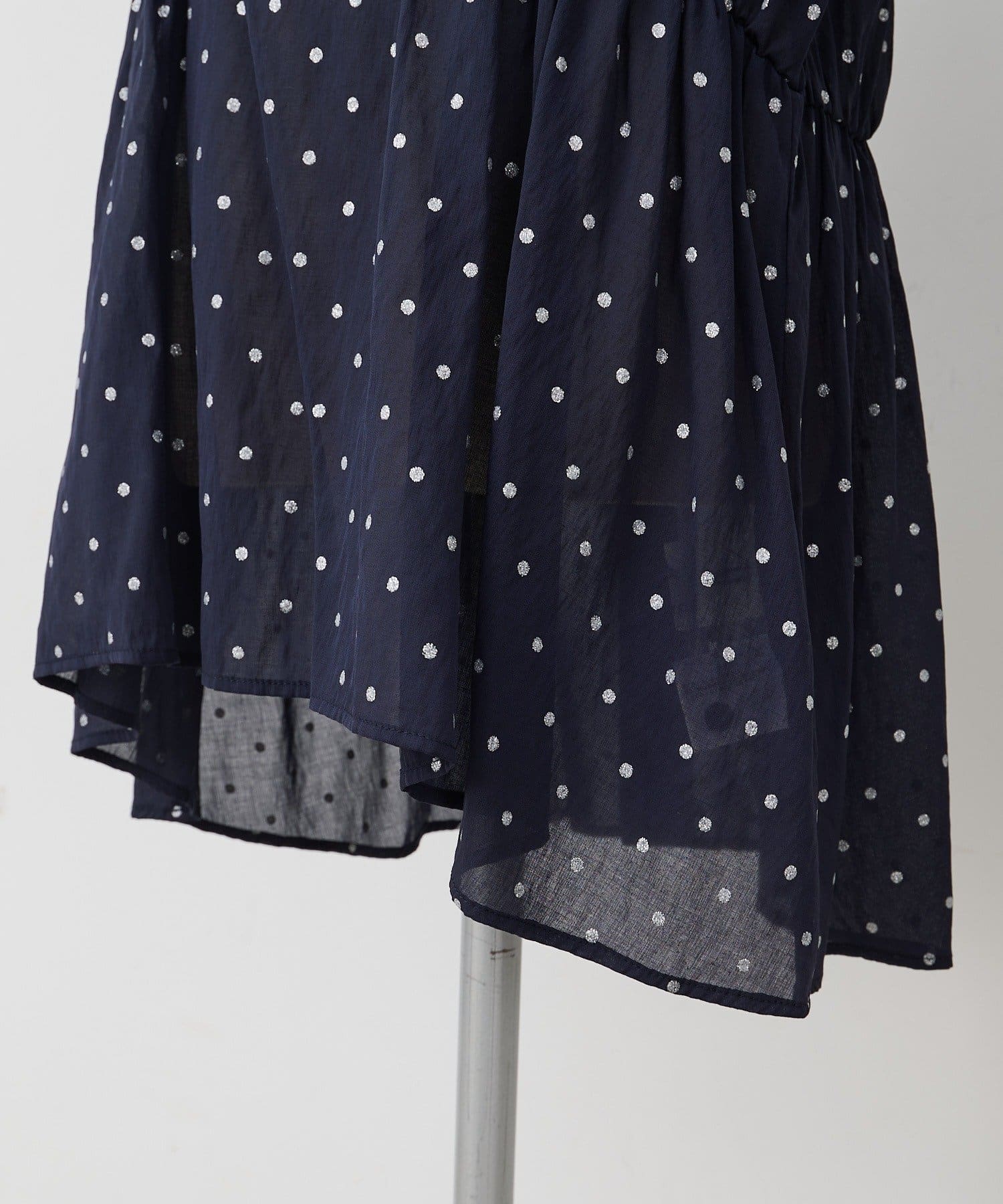 PUAL CE CIN(ピュアルセシン) グリッタードットペプラムブラウス