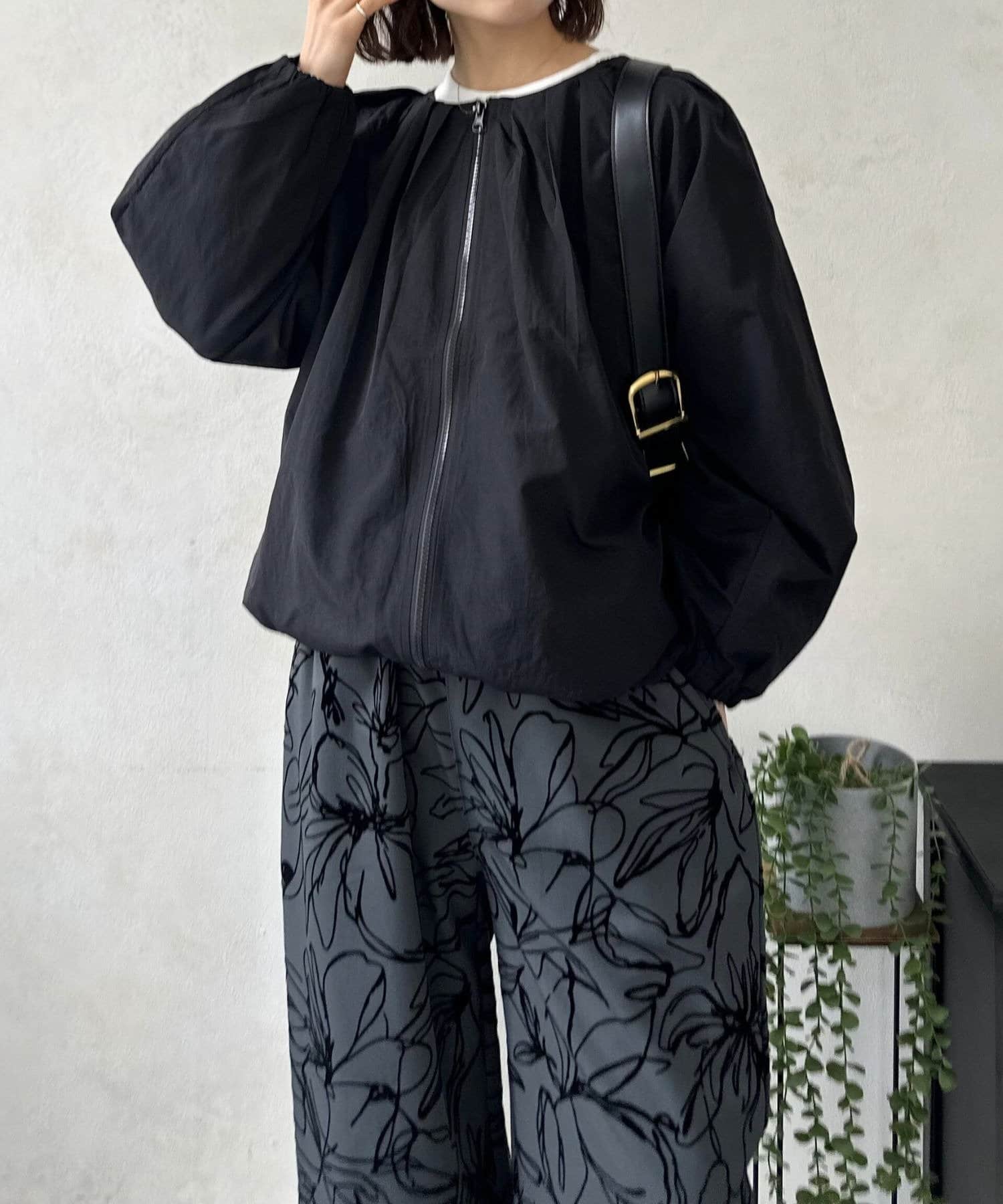 LOCUST(ローカスト) 【大人女性に】タックバルーンブルゾン