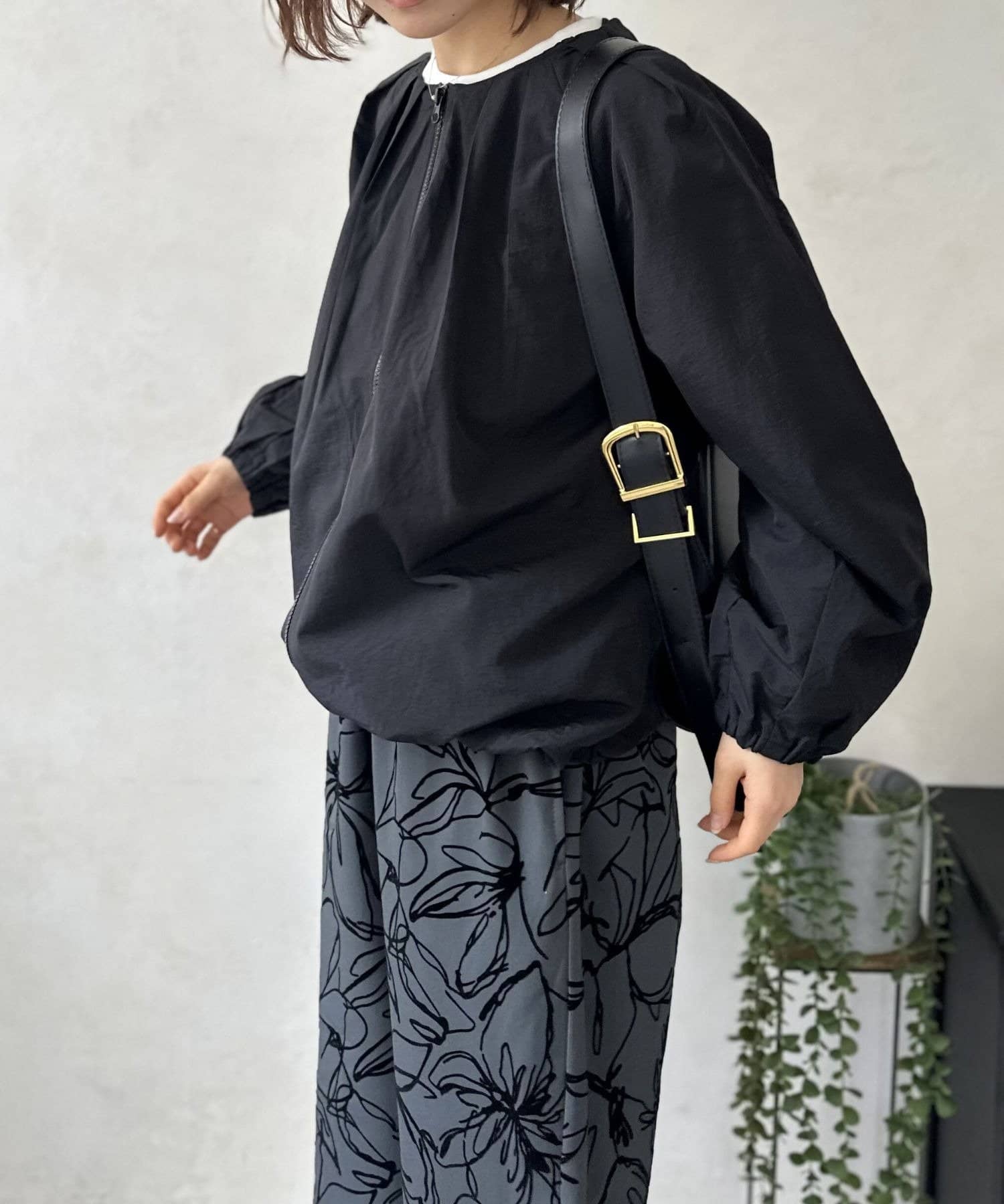 LOCUST(ローカスト) 【大人女性に】タックバルーンブルゾン