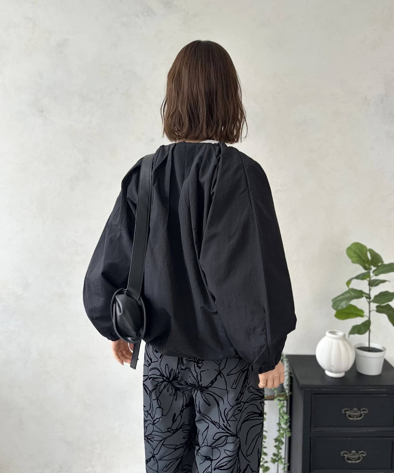 LOCUST(ローカスト) 【大人女性に】タックバルーンブルゾン