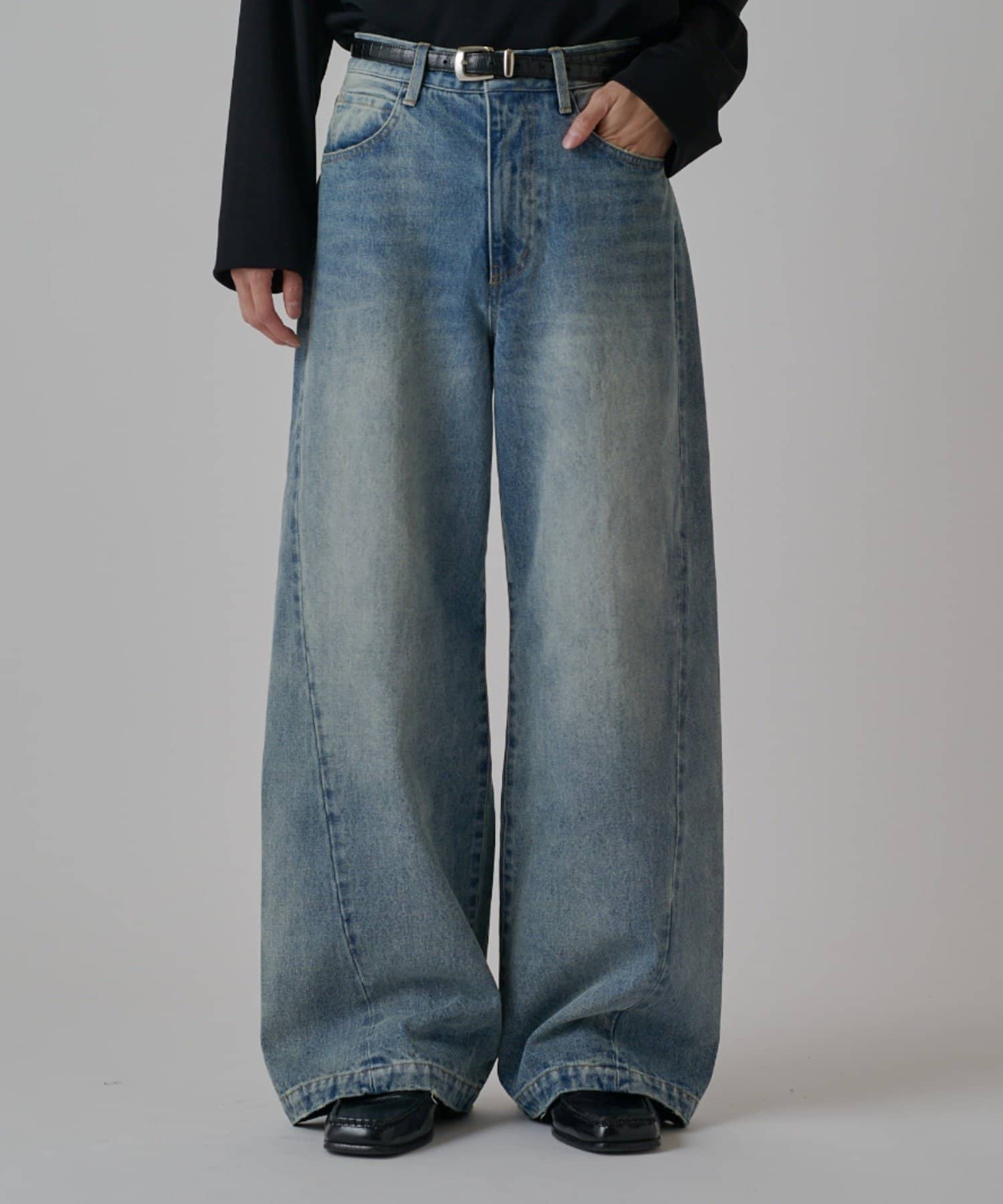 Lui's(ルイス) ワイドフィットデニムパンツ