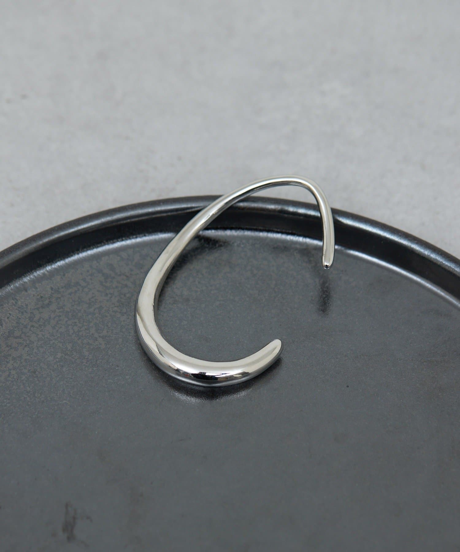 GALLARDAGALANTE(ガリャルダガランテ) 【近日予約開始】カーブバングル