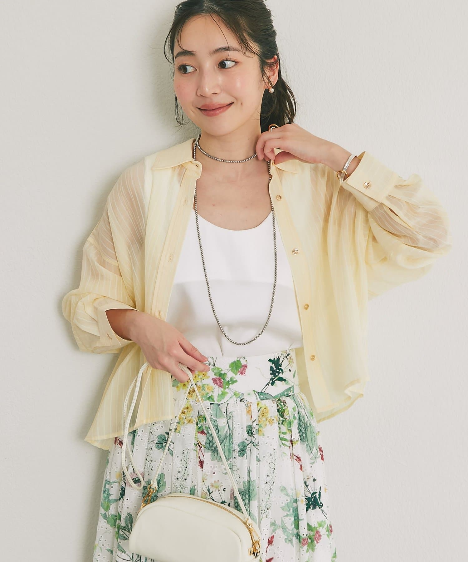 La boutique BonBon(ラブティックボンボン) ストライプシアークロップドシャツ