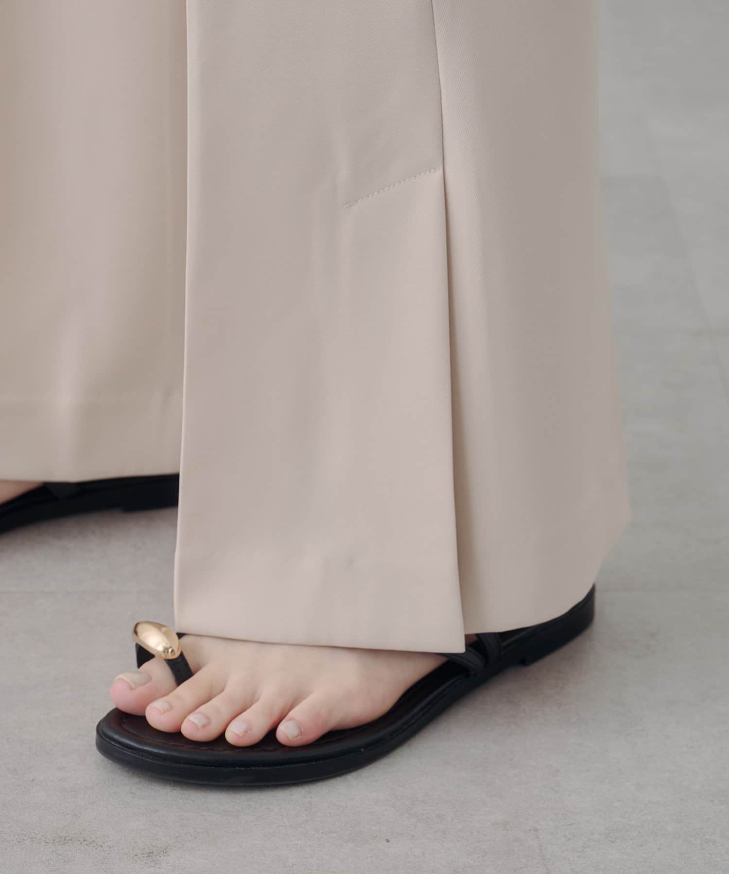 DISCOAT(ディスコート) 【Noka】サイドスリットセミフレアパンツ