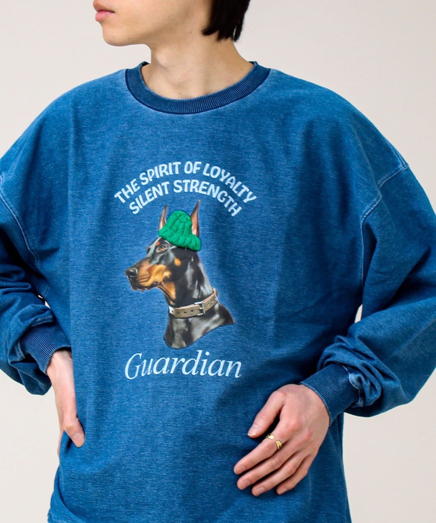 FREDY & GLOSTER(フレディ アンド グロスター) 【立体アップリケ】カットデニム風 ニットアップリケスウェット