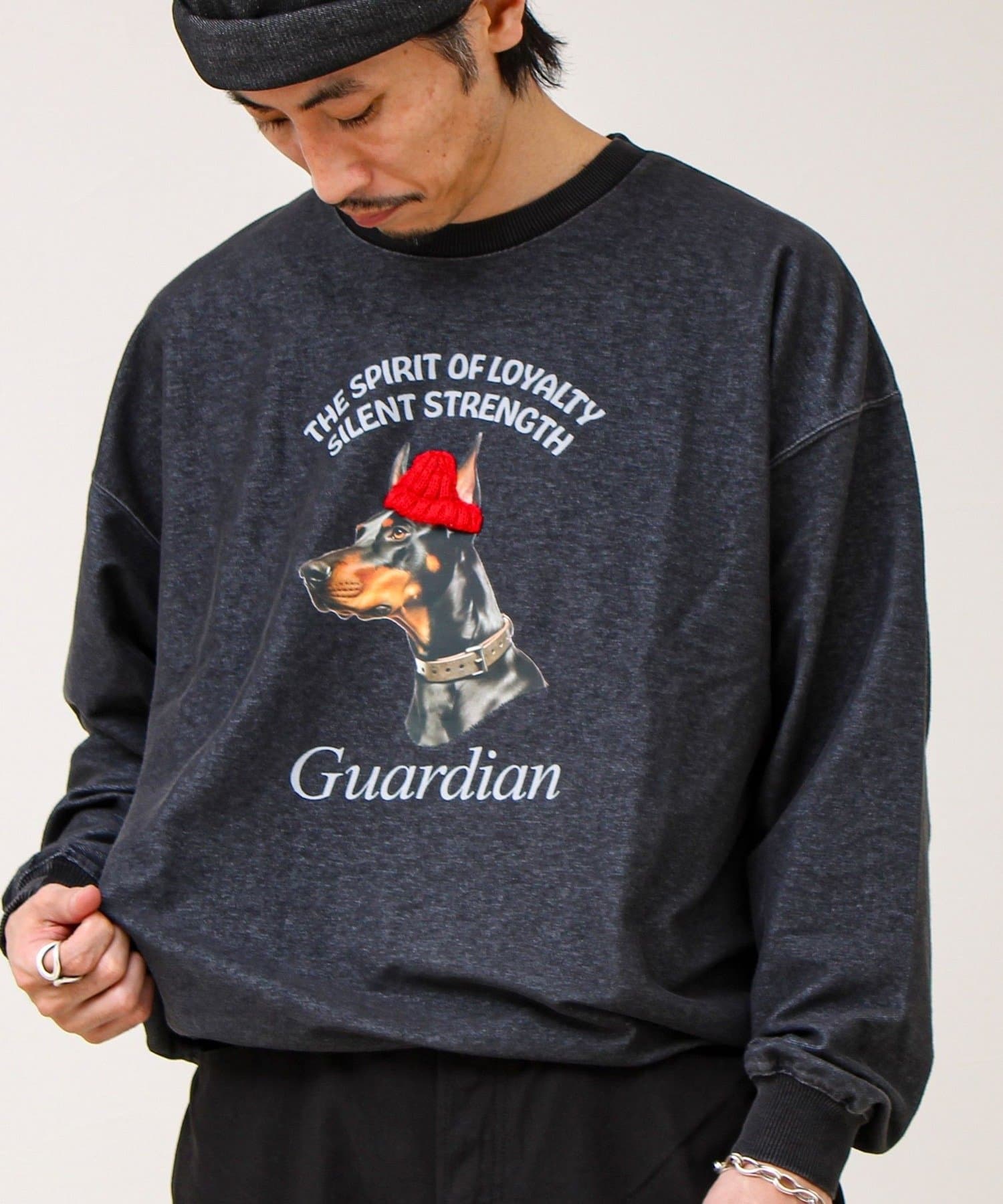 FREDY & GLOSTER(フレディ アンド グロスター) 【立体アップリケ】カットデニム風 ニットアップリケスウェット