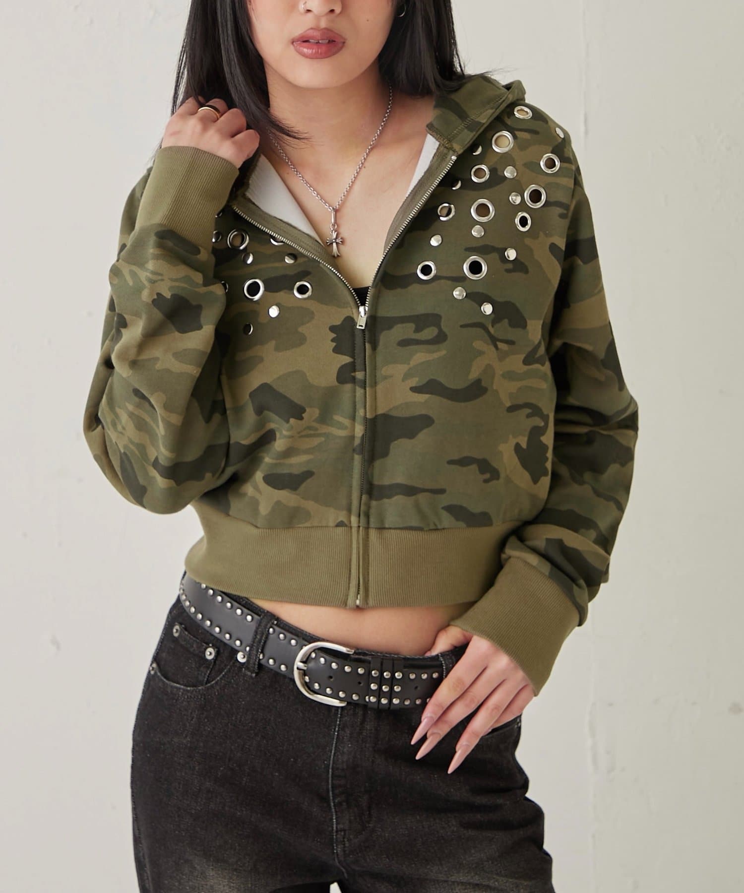 WHO’S WHO gallery(フーズフーギャラリー) 【WEB限定】EYELET HOODIE