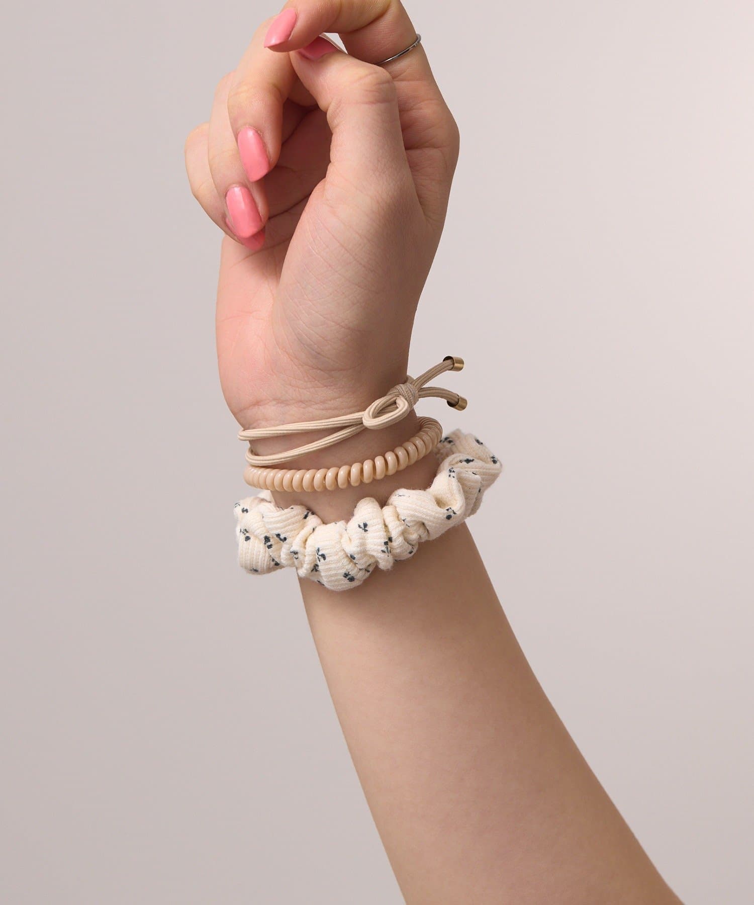 3COINS(スリーコインズ) 小花柄ポニー3個セット