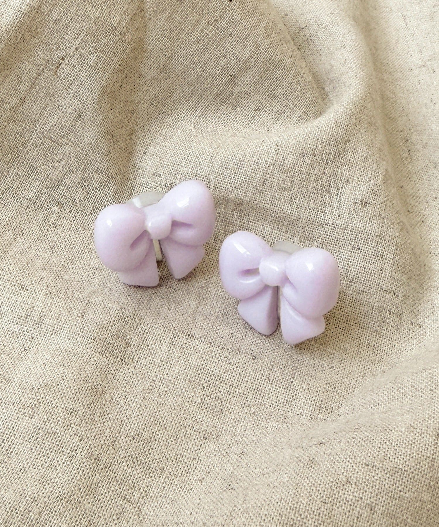 3COINS(スリーコインズ) パステルカラーリボンイヤリング／KIDS