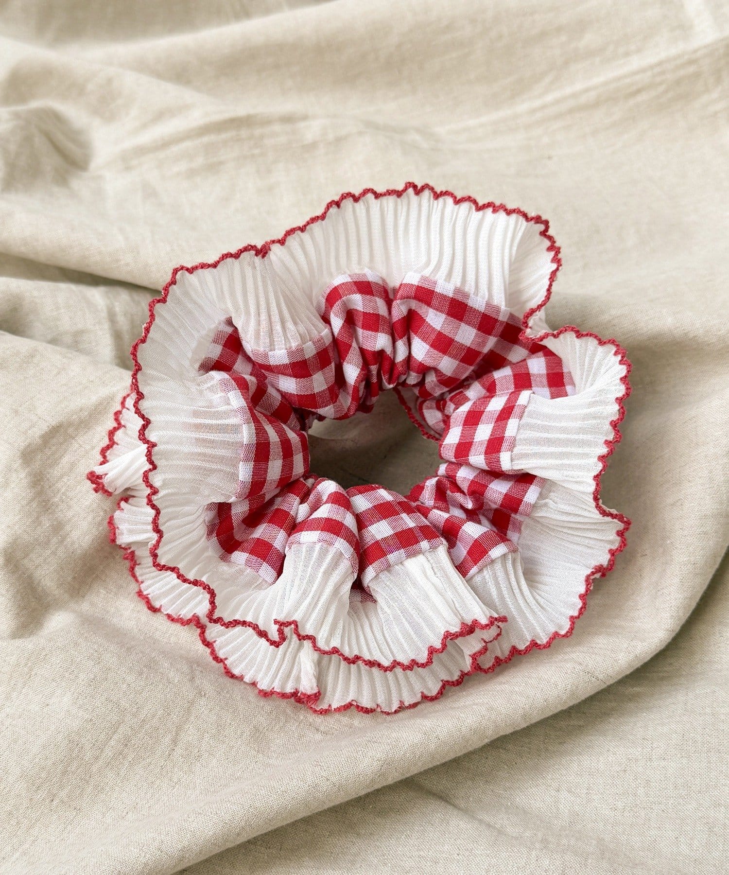 3COINS(スリーコインズ) ギンガムチェックフリルシュシュ／KIDS