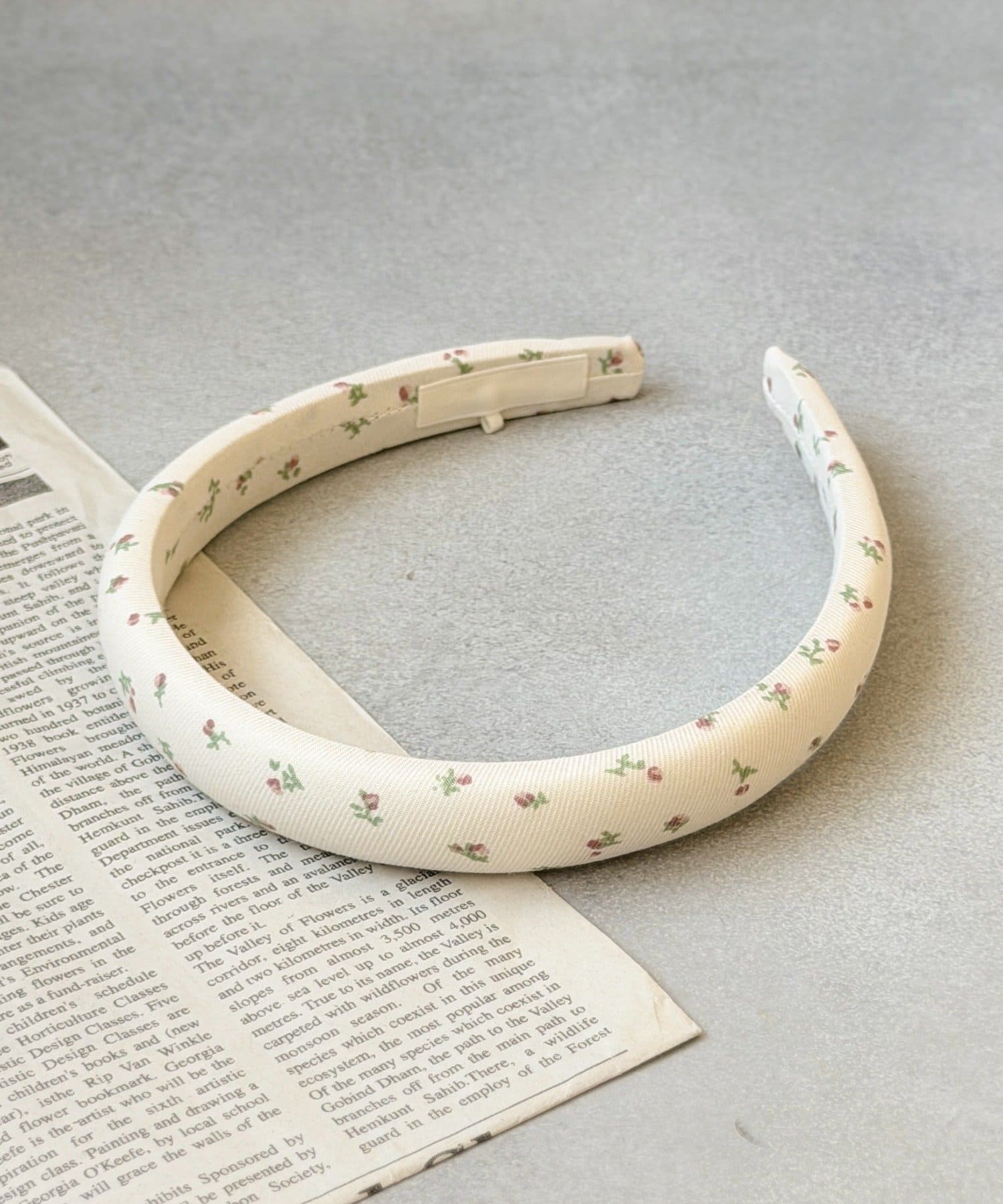 3COINS(スリーコインズ) 小花柄カチューシャ