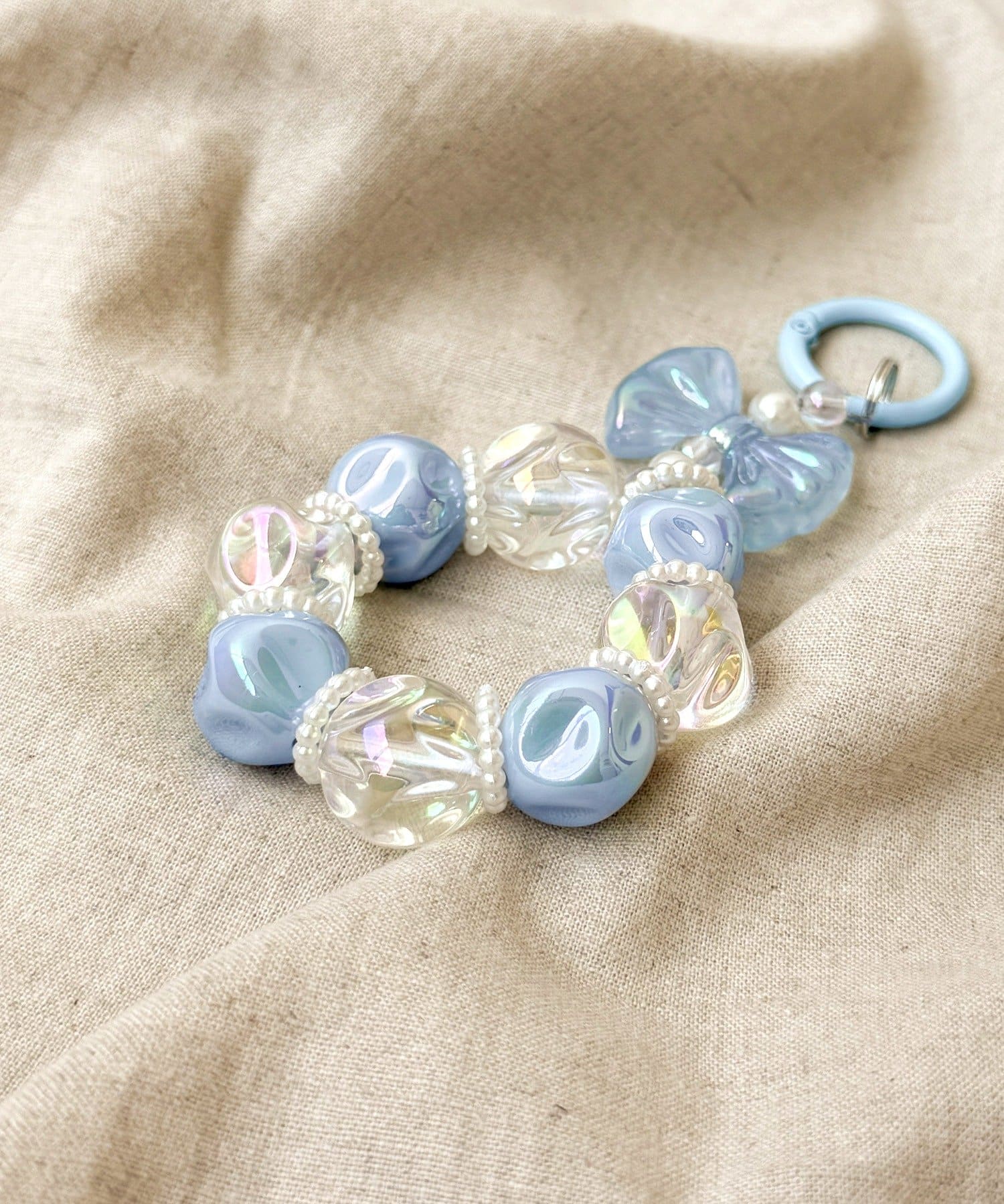 3COINS(スリーコインズ) オーロラリボンキーホルダー